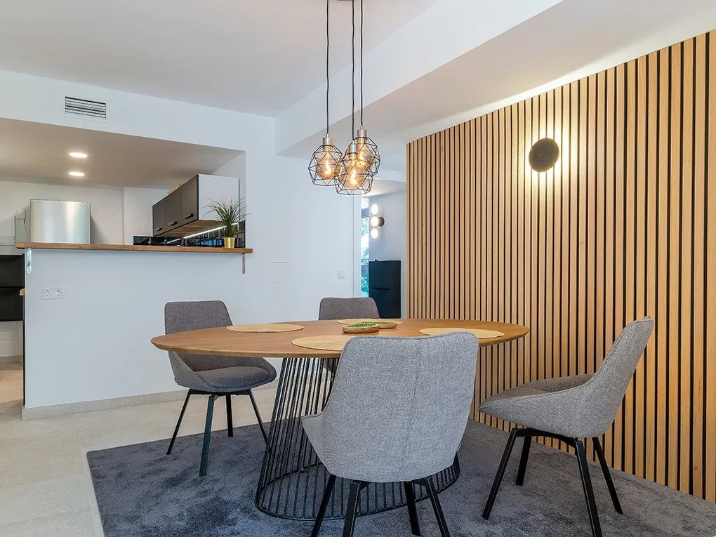 Renoveret lejlighed i boligkompleks med adgang til havet-5