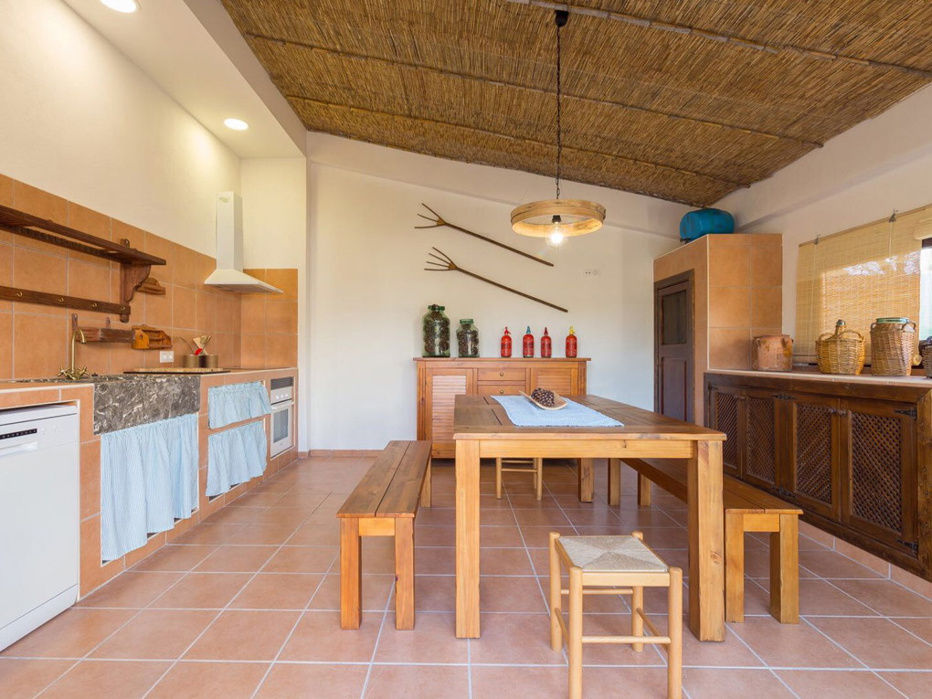 Great familyhome furnished with garden-4