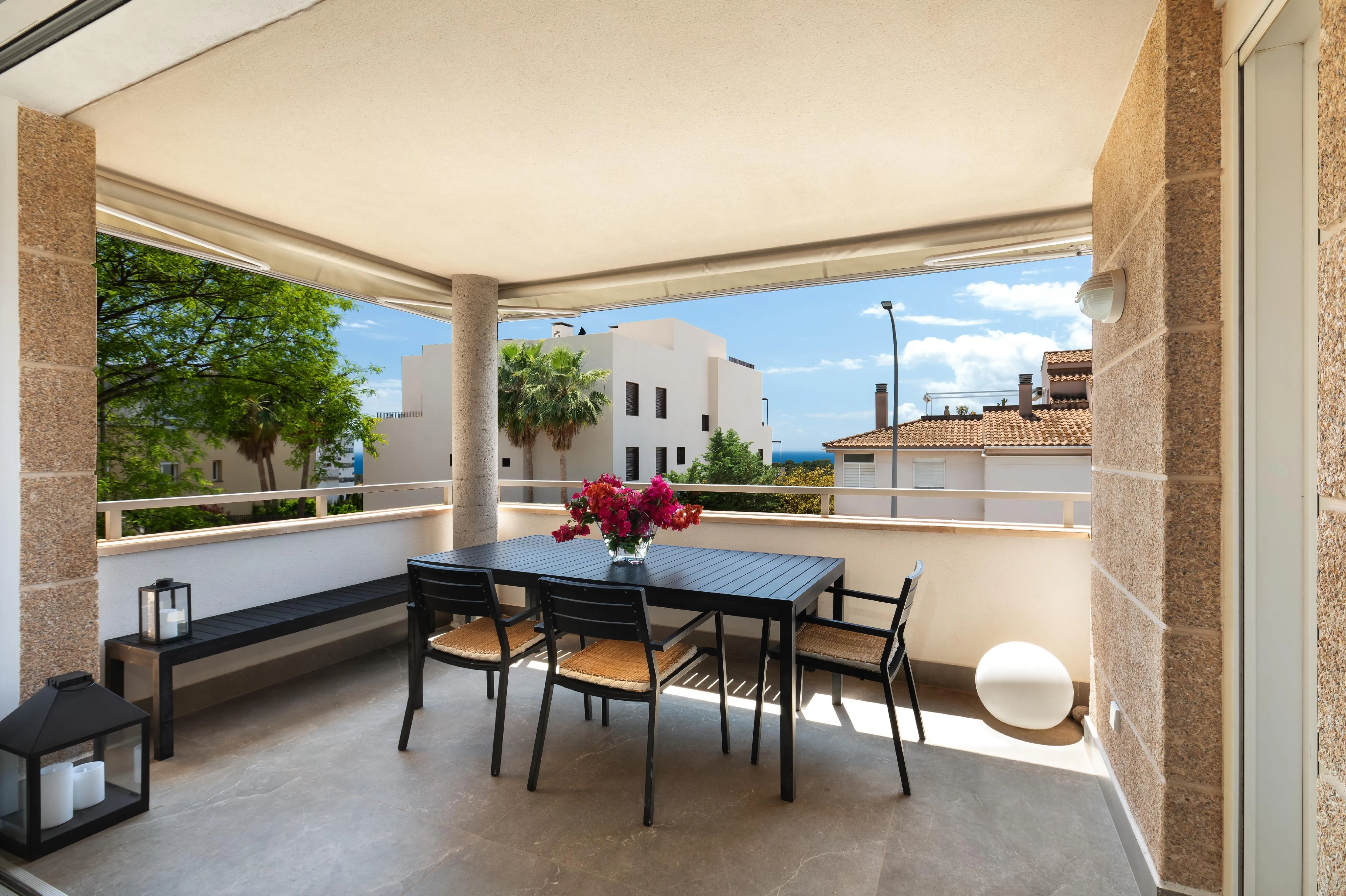 Dúplex renovat amb gran jardí-2