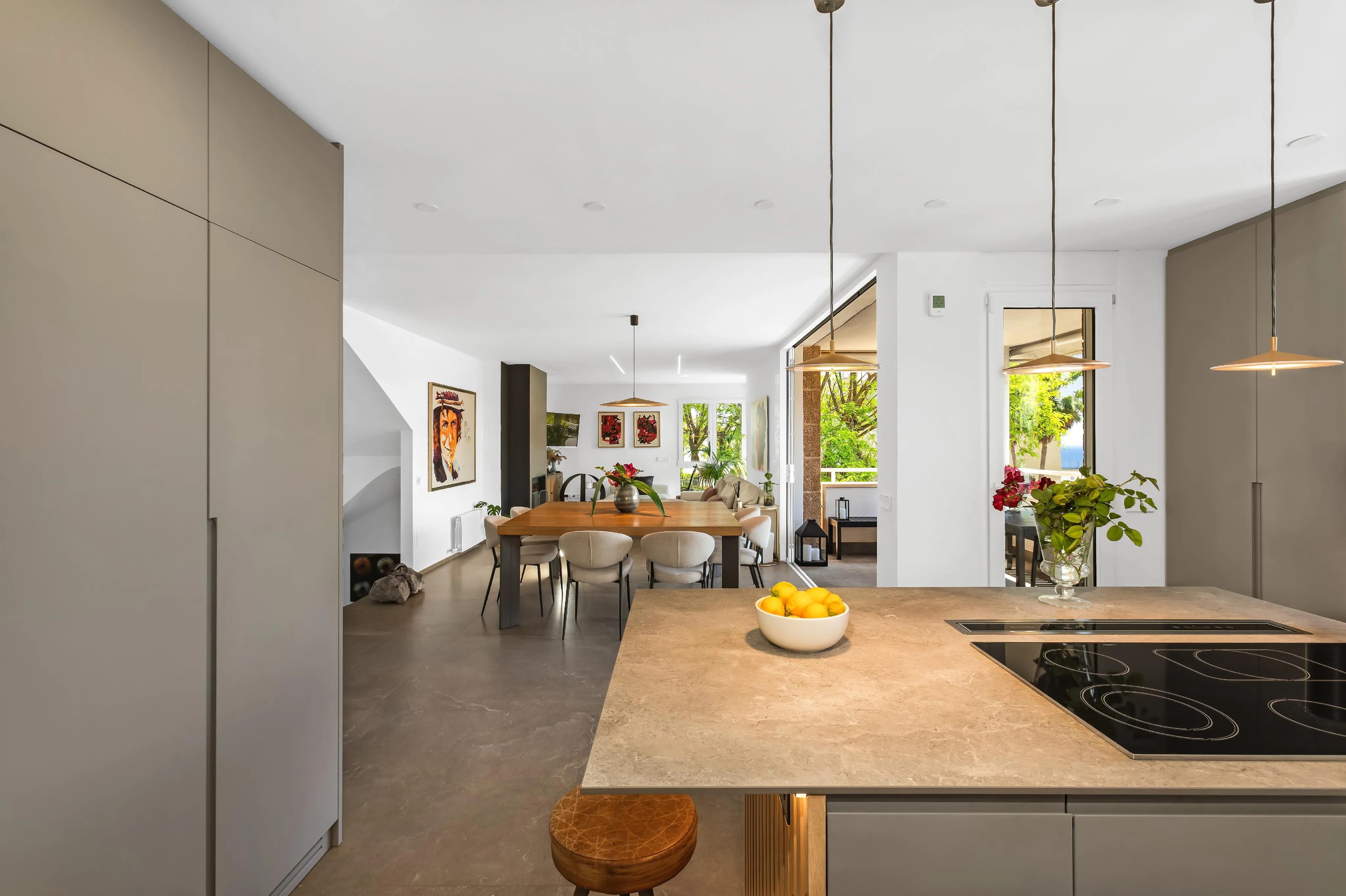 Odnowione mieszkanie typu maisonette z dużym ogrodem-3