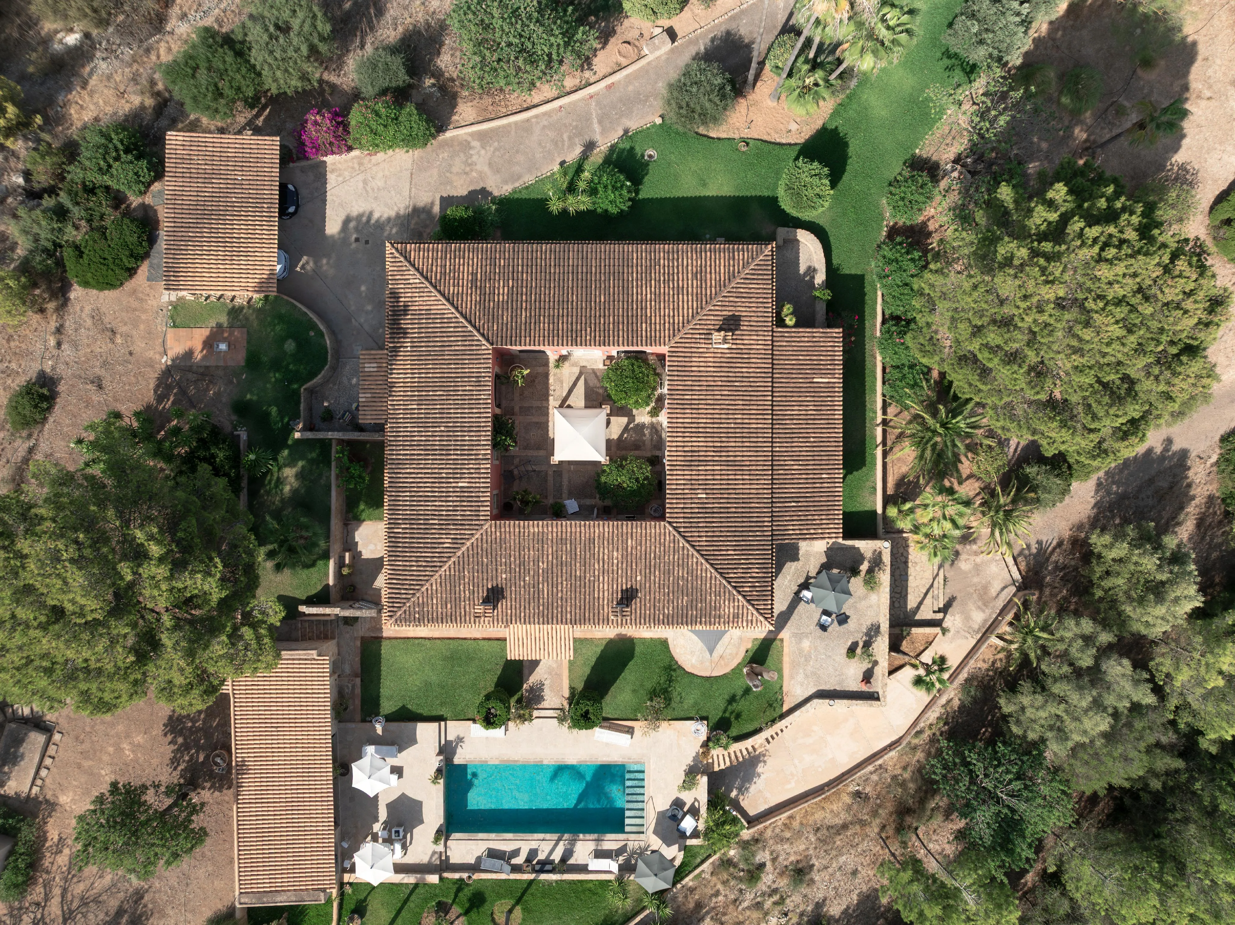 Charming Cortijo-style finca in Es Capdellà-3