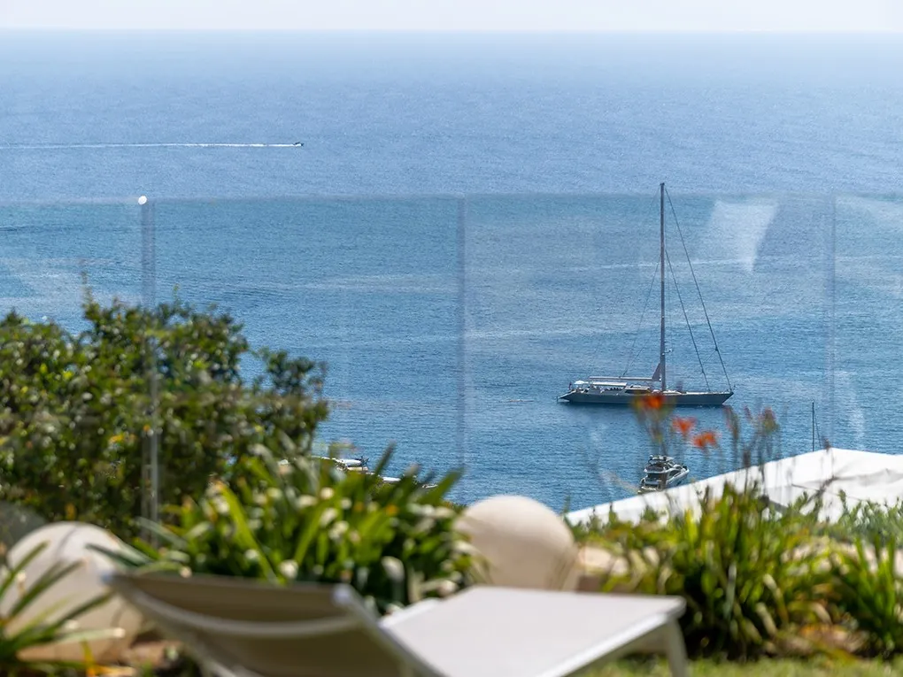 Villa moderna con vistas al mar-17