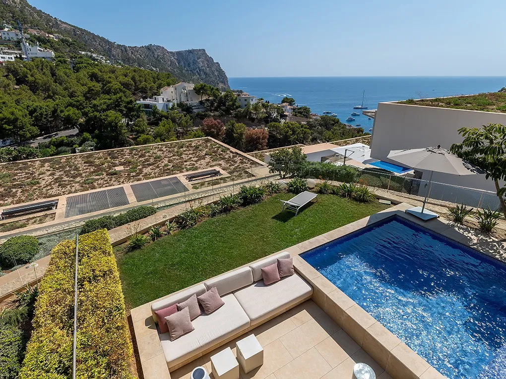 Villa moderna con vistas al mar-10