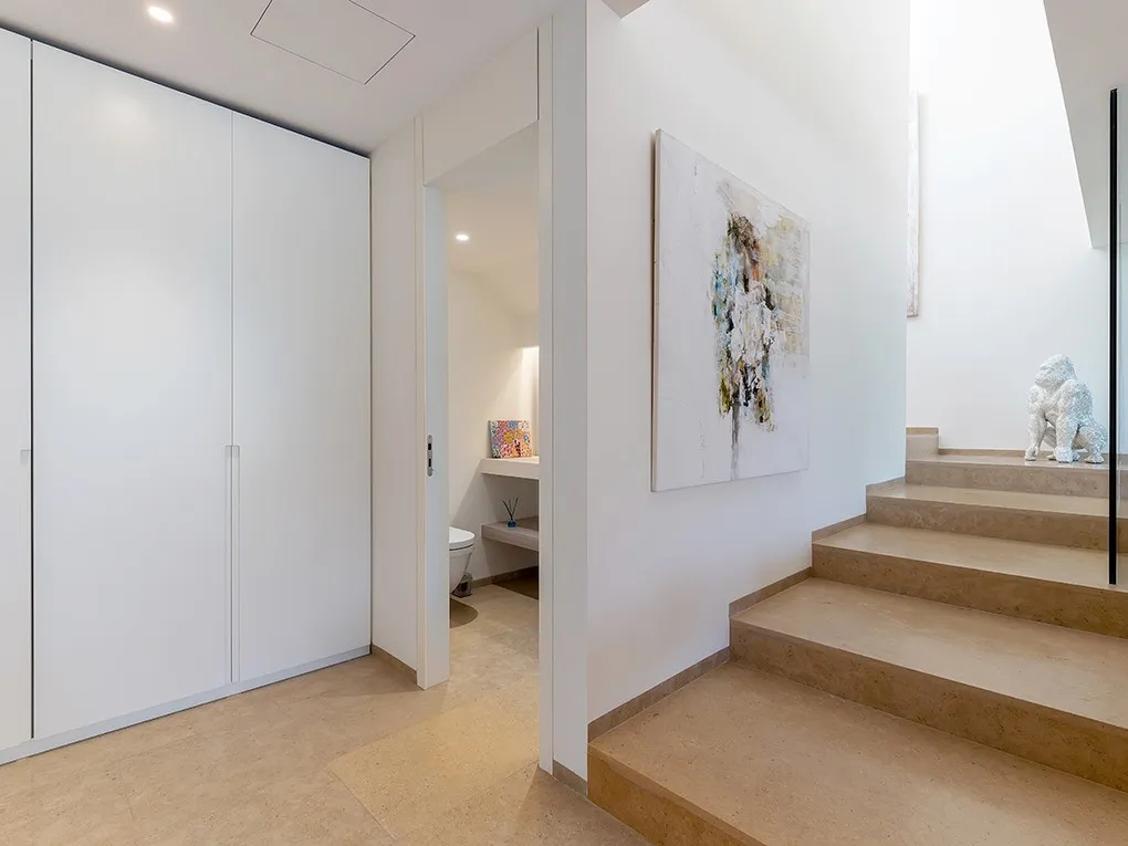 Modern nybyggd villa med havsutsikt-13