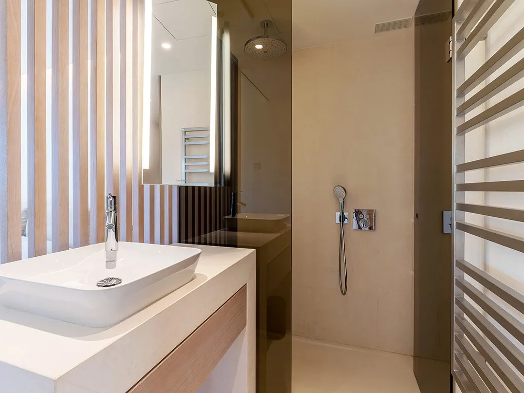 Modern nybyggd villa med havsutsikt-19