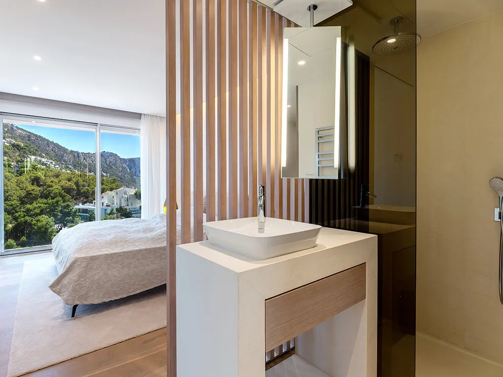 Modern nybyggd villa med havsutsikt-16