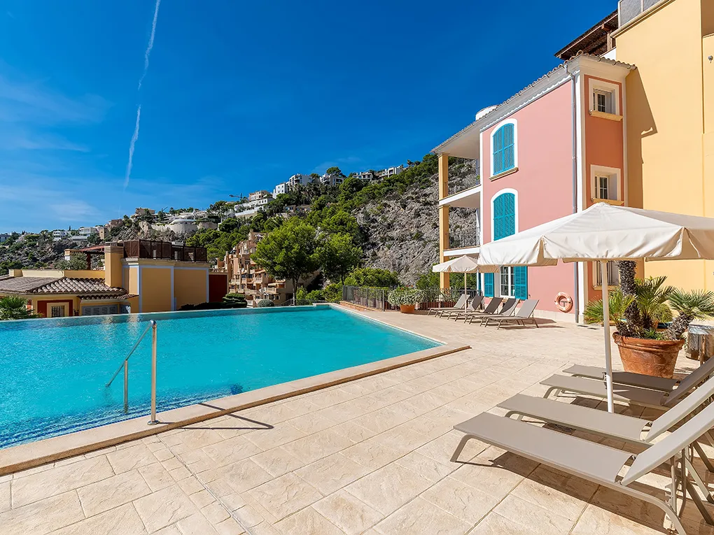 Lejlighed med havudsigt i eksklusivt kompleks-18