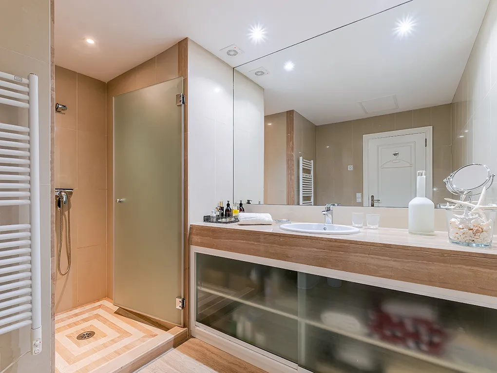 Appartement met zeezicht in exclusief complex-13