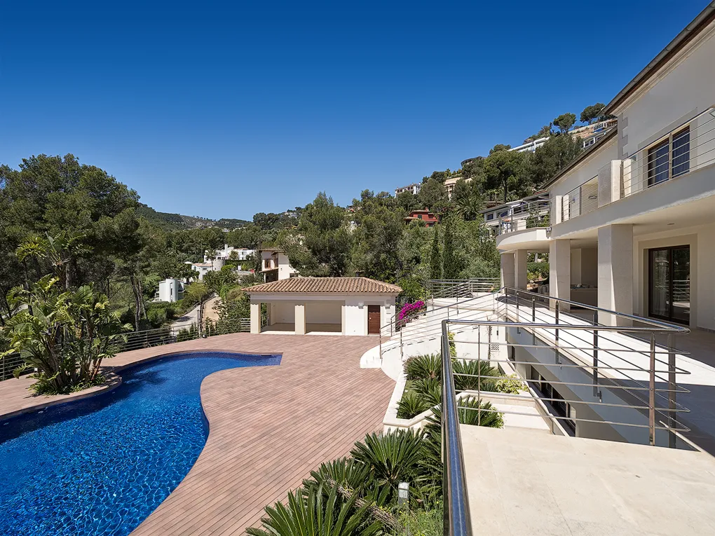 Villa with guest house in Son Vida-2