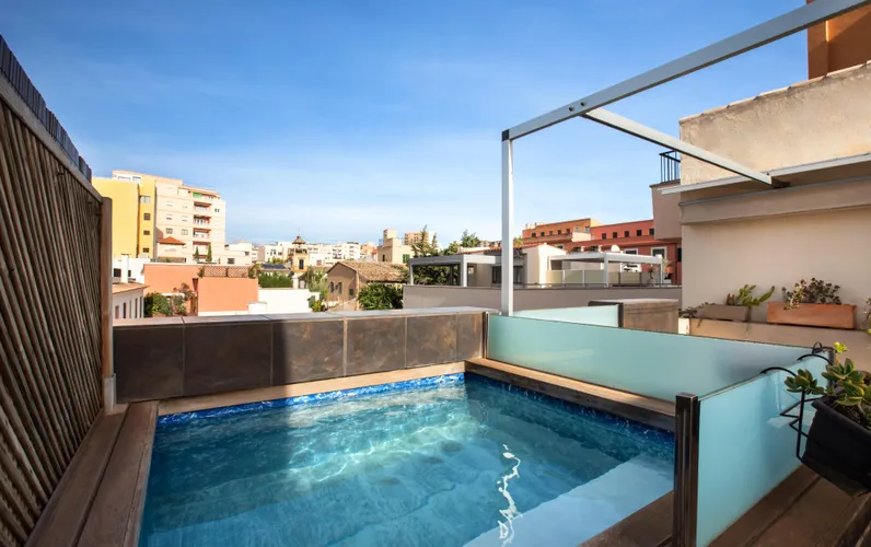 Spectaculair triplex met zwembad in Son Espanyolet