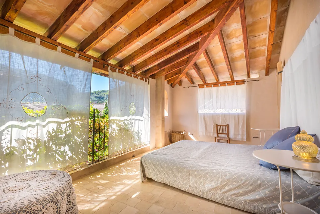 Elegant casa senyorial en excel·lent estat-23