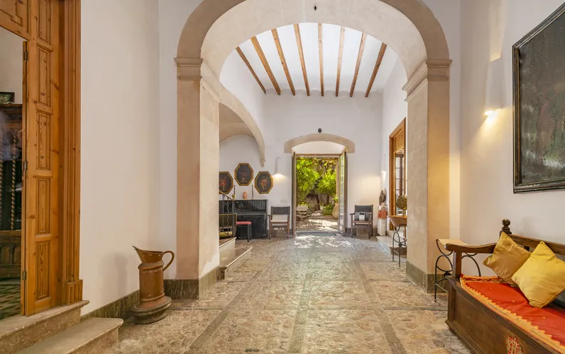 Stylish manor house in an excellent condition