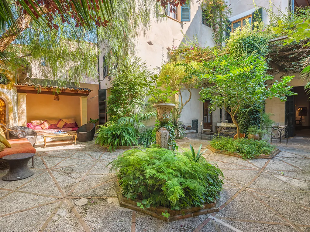 Stilfuld herregård i fremragende stand-4