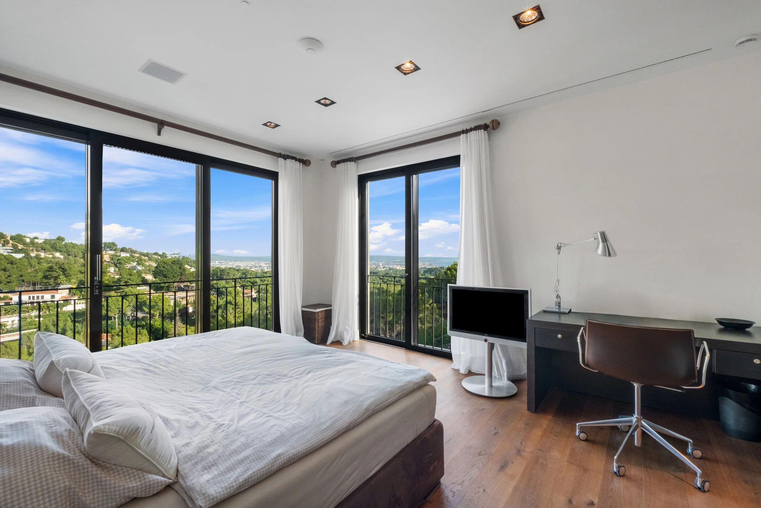 Spectacular villa in Son Vida with sea and Palma views-20