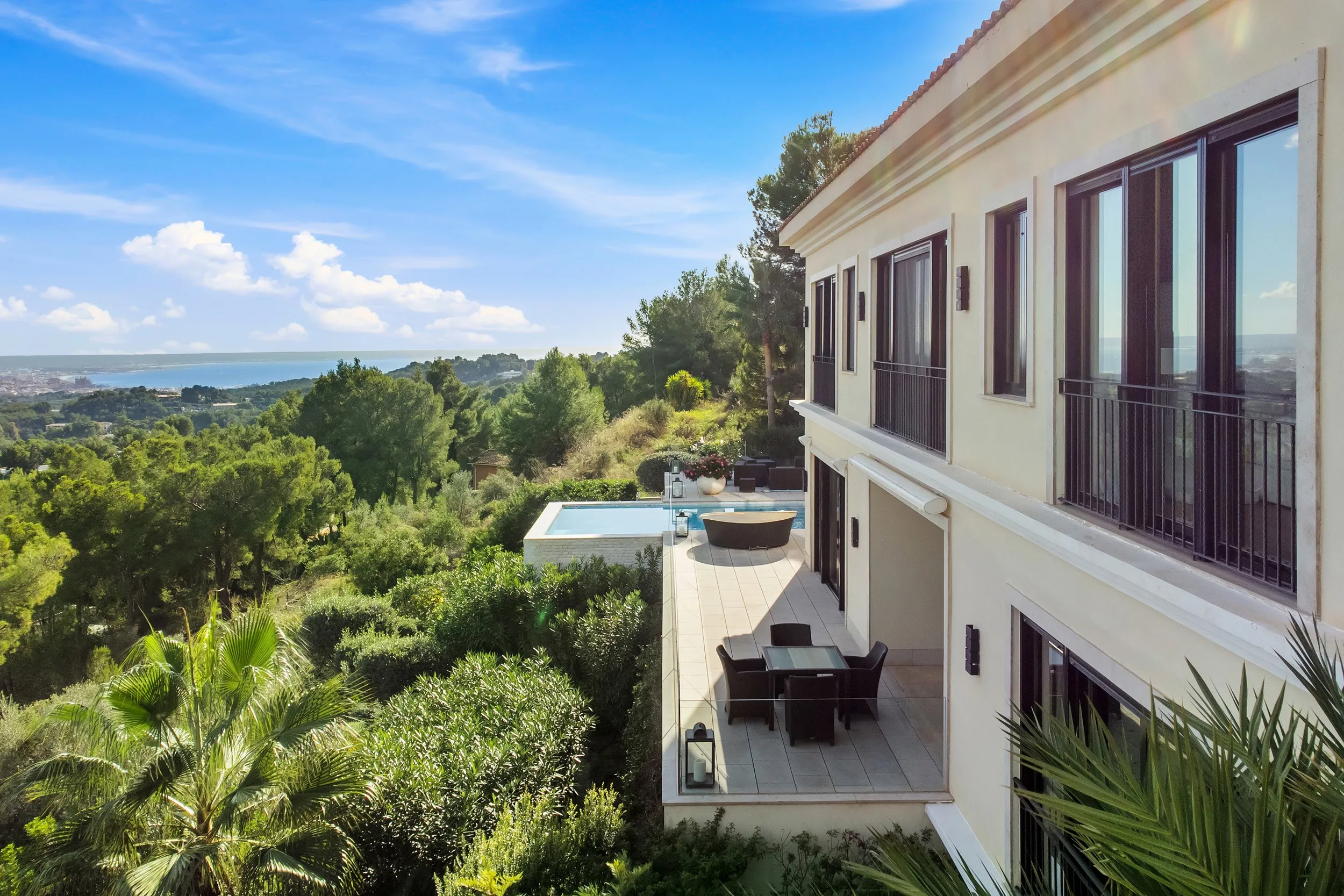 Spectacular villa in Son Vida with sea and Palma views-1