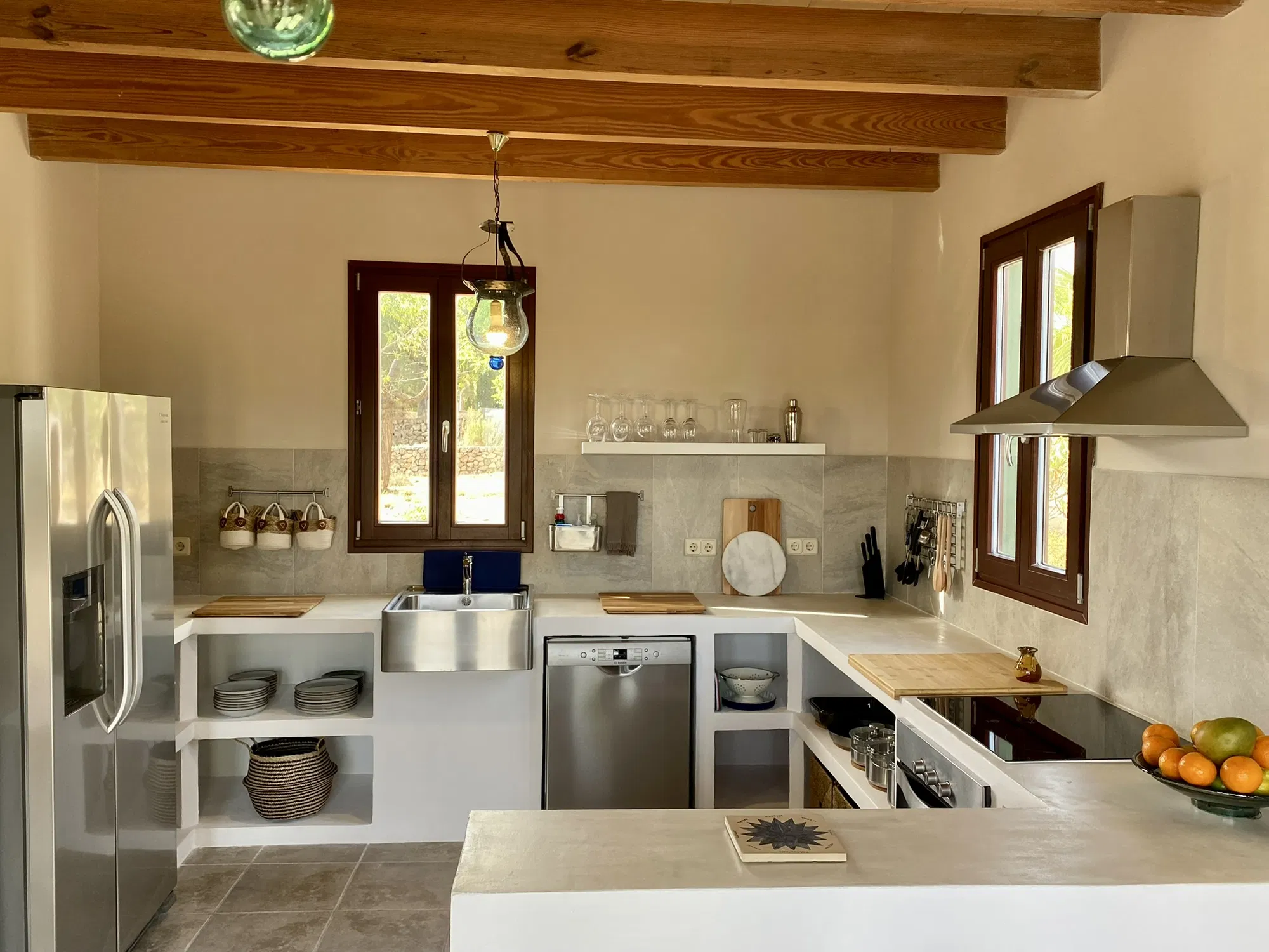Wonderfully quiet home with stunning views in Alaro-6