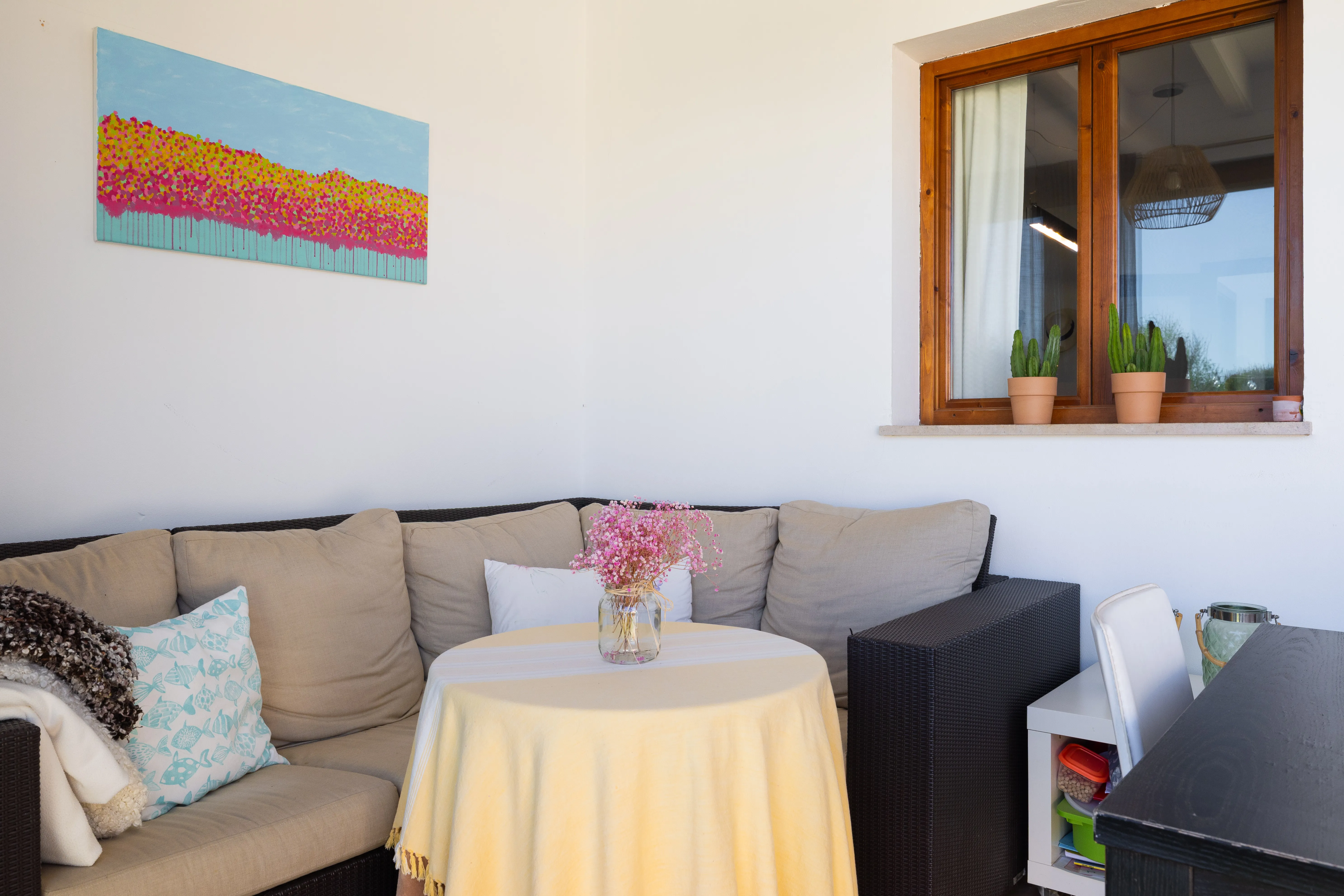 Bezauberndes Reihenhaus mit Pool & Bergblick-16