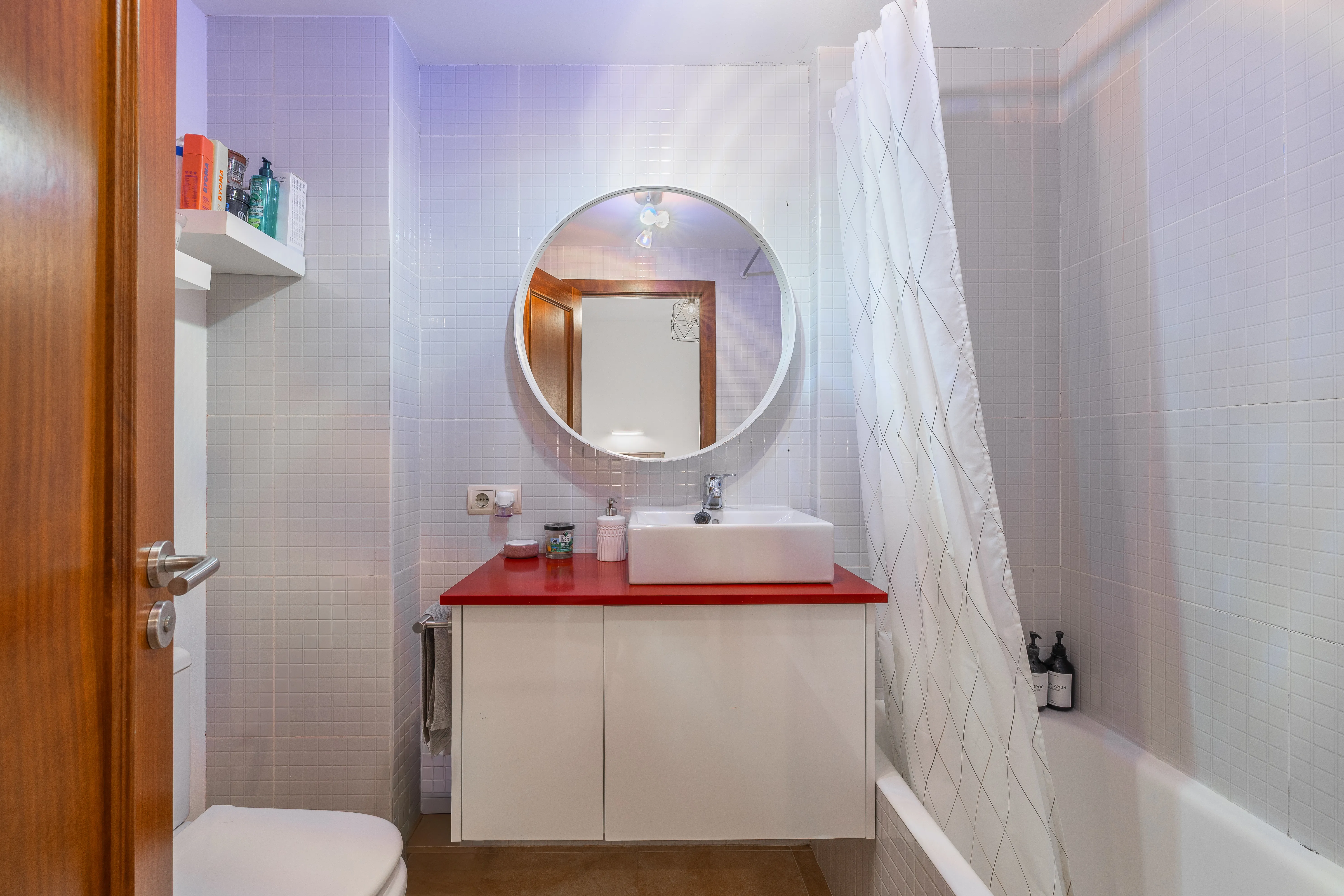 Charmant rijtjeshuis met zwembad & uitzicht op de bergen-13