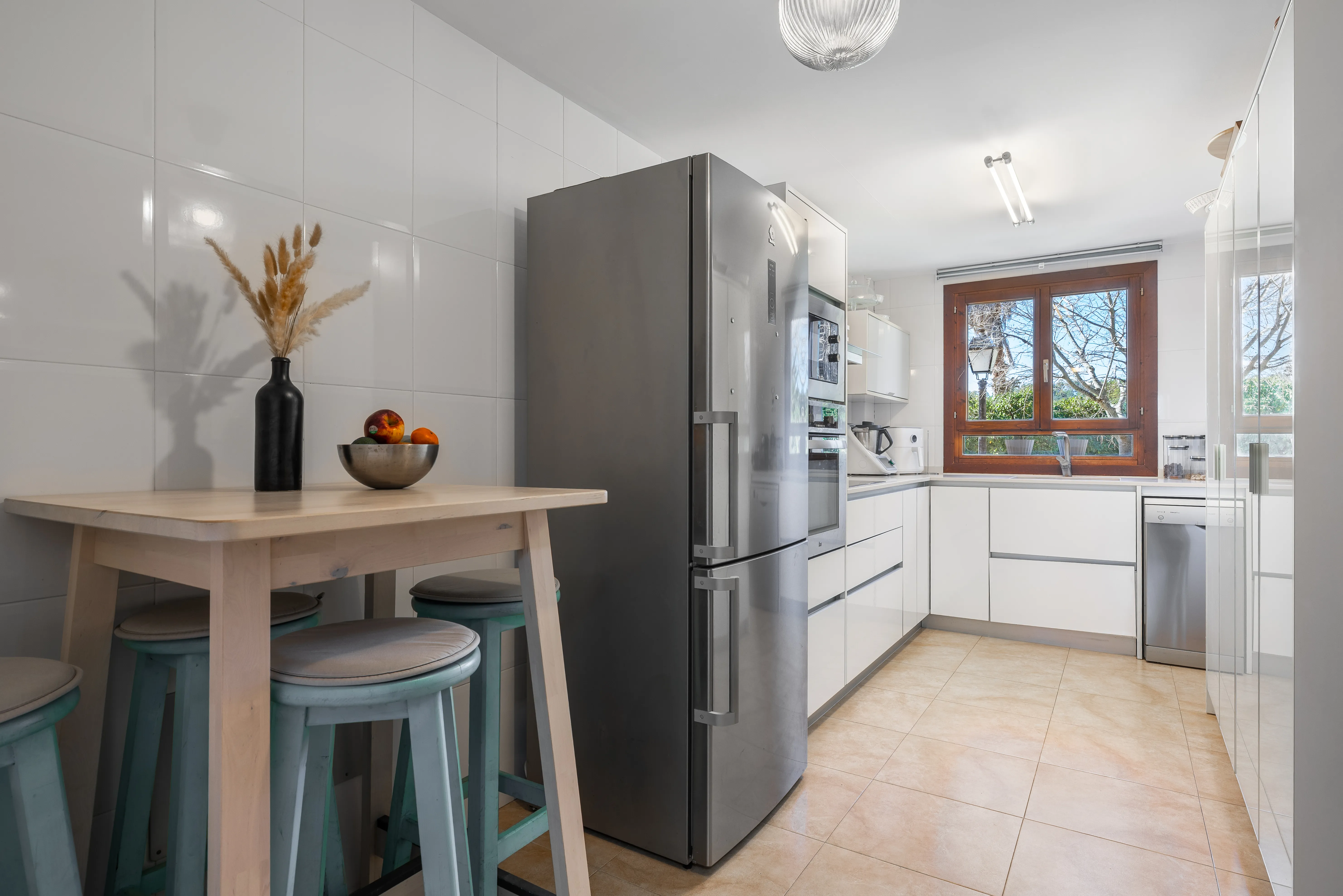 Bezauberndes Reihenhaus mit Pool & Bergblick-9