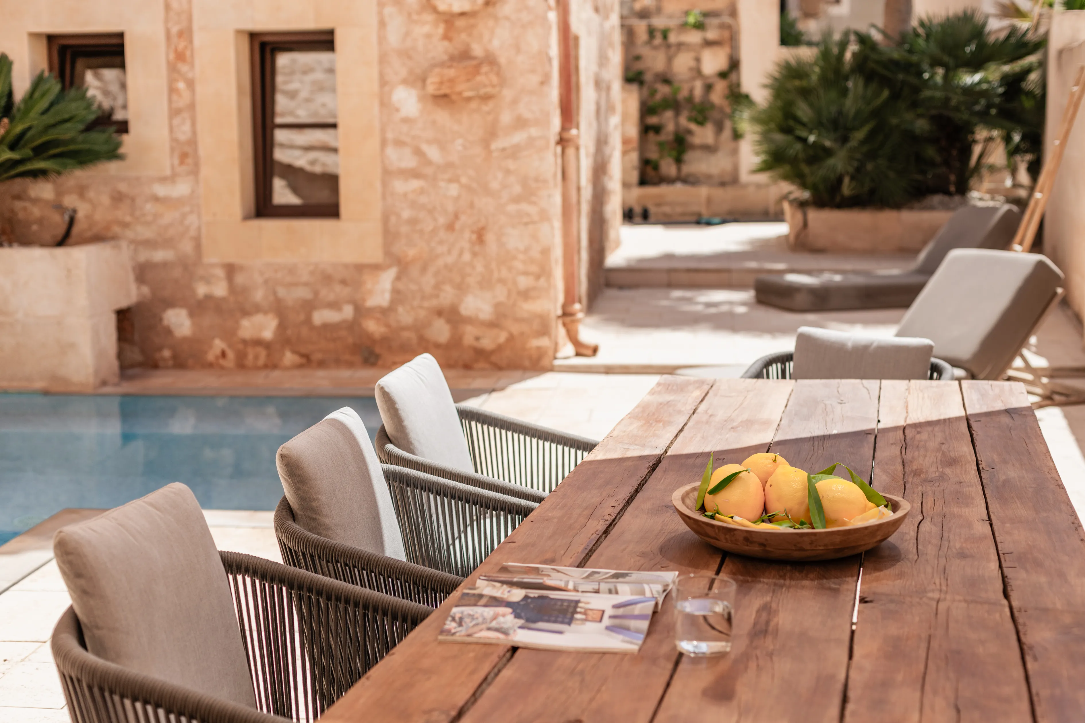 Stijlvol herenhuis met apart gastenverblijf-14