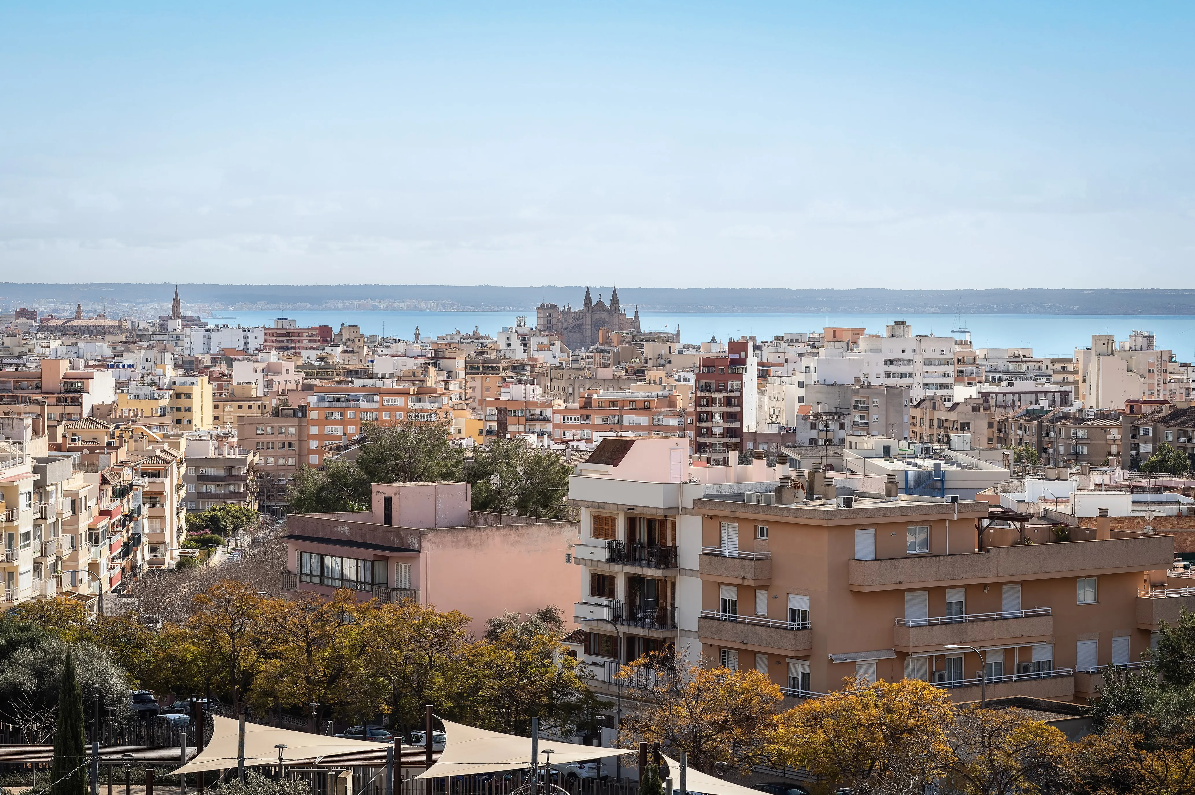 Exclusive apartment with terrace and panoramic views in Son Dameto-1