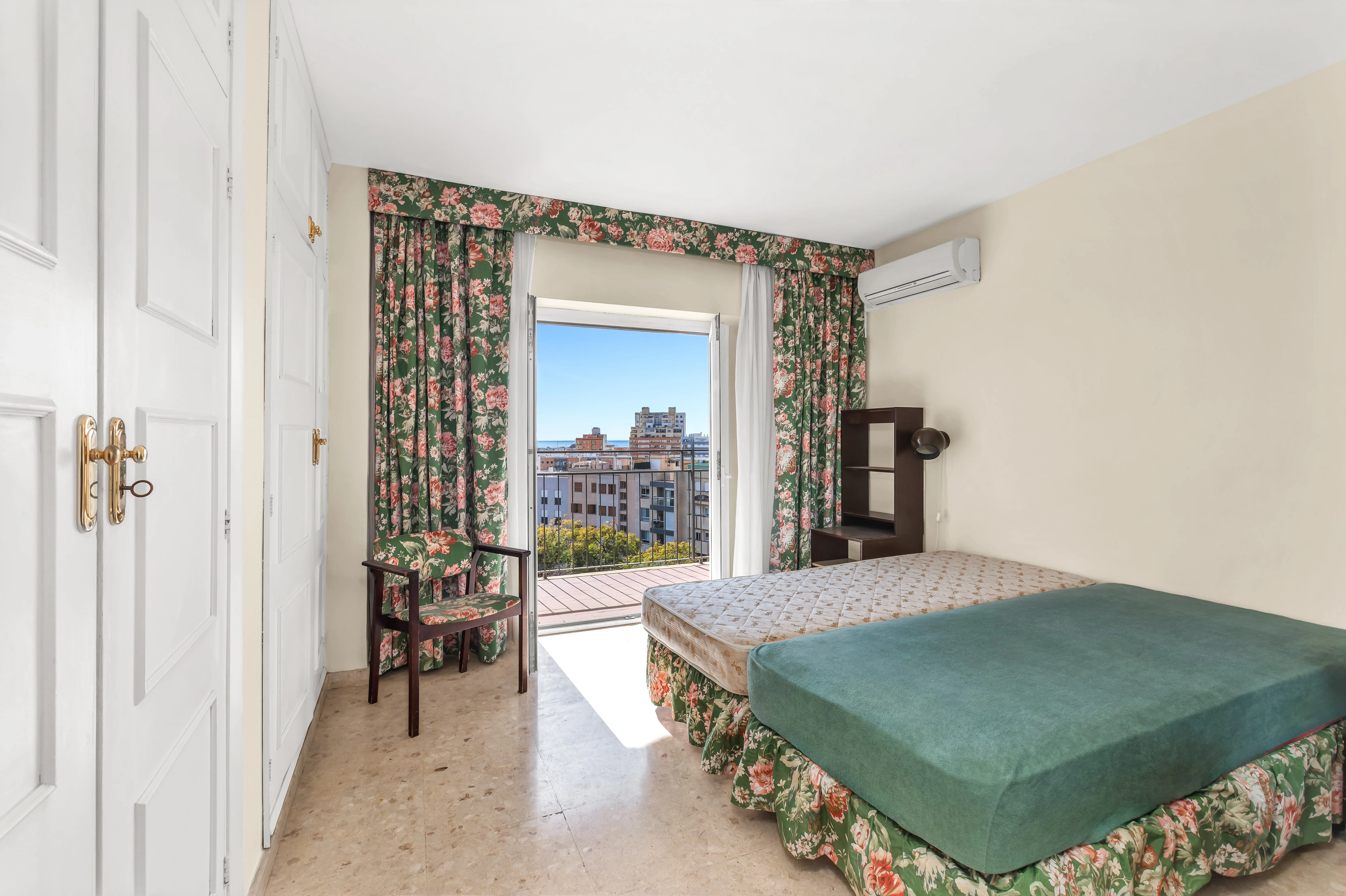 Appartement exclusif avec terrasse et vues panoramiques à Son Dameto-6