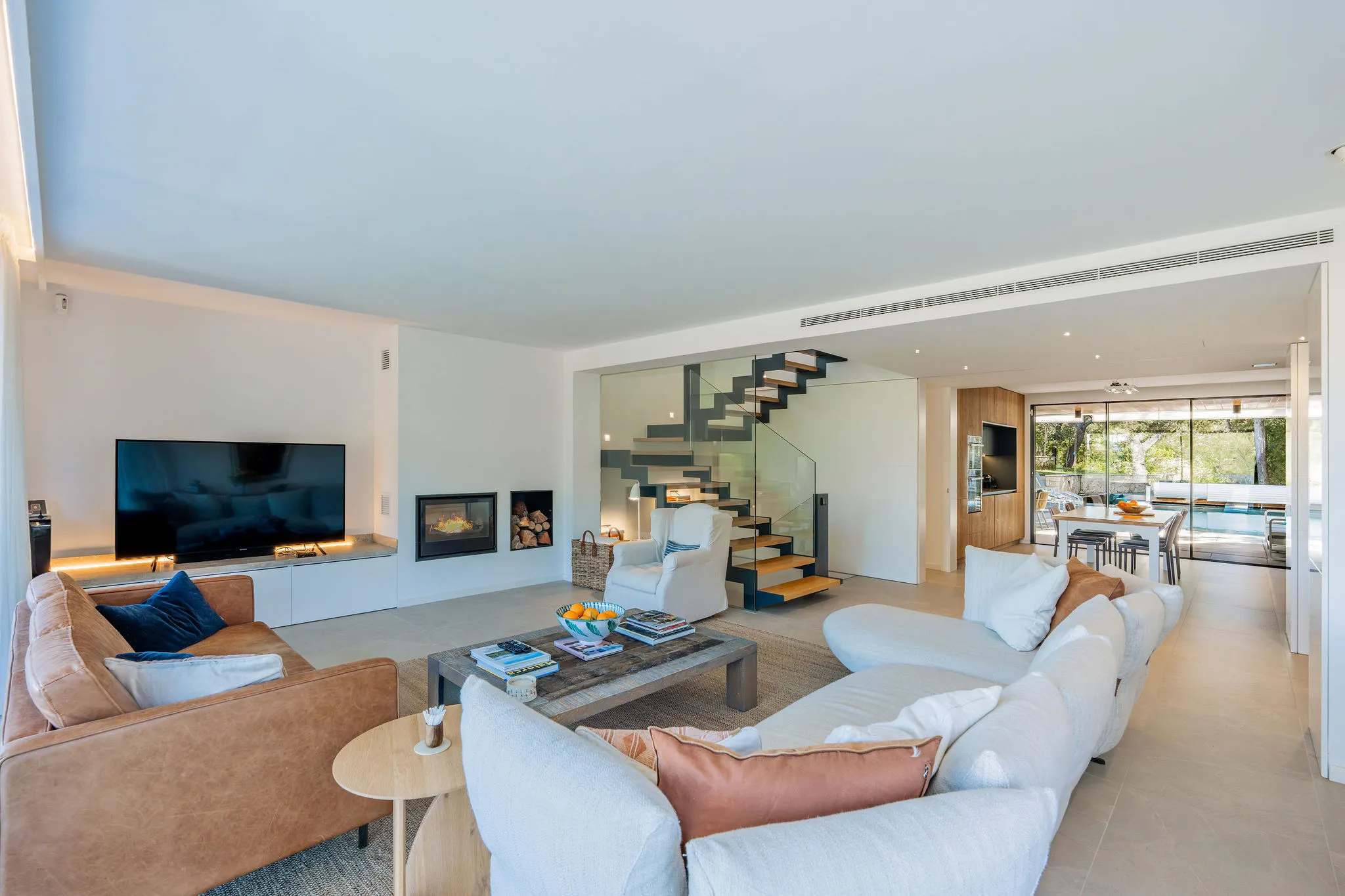 Excepcional vivienda ultramoderna de 4 dormitorios, a pocos pasos de una impresionante playa de arena-8