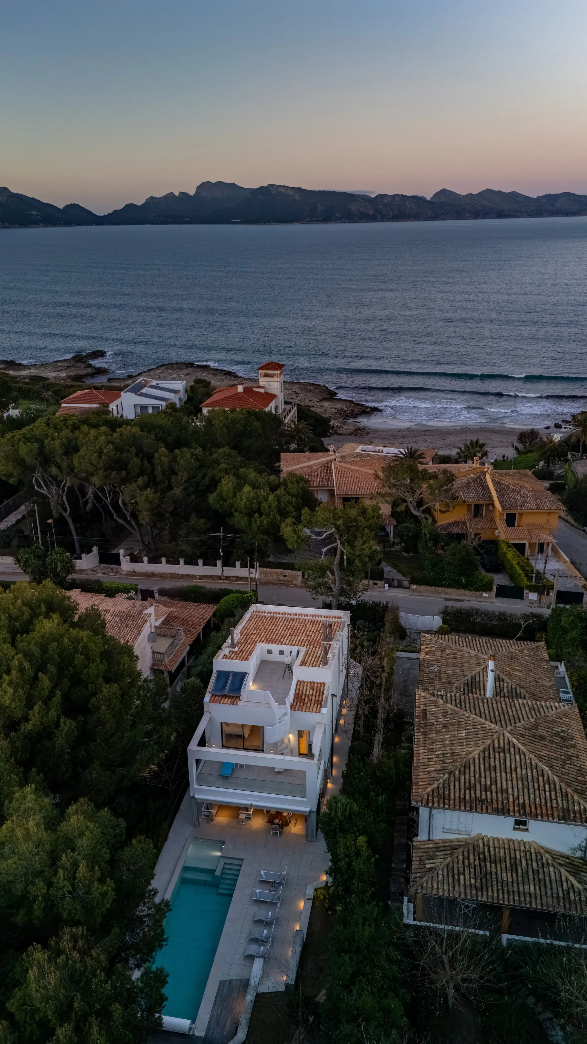 Excepcional vivienda ultramoderna de 4 dormitorios, a pocos pasos de una impresionante playa de arena-40