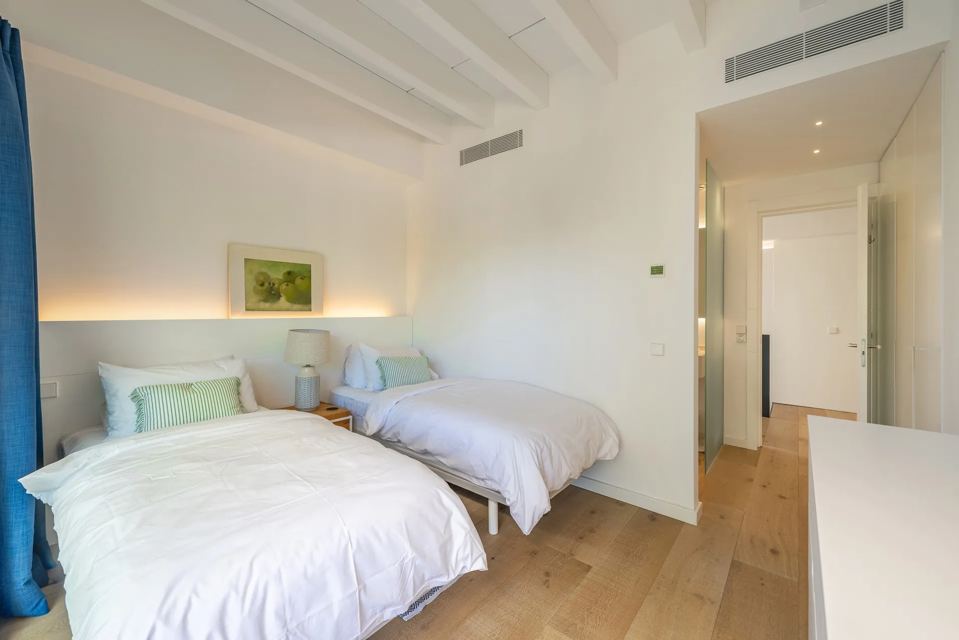 Fantastyczny, nowoczesny dom na plaży na Majorce-17