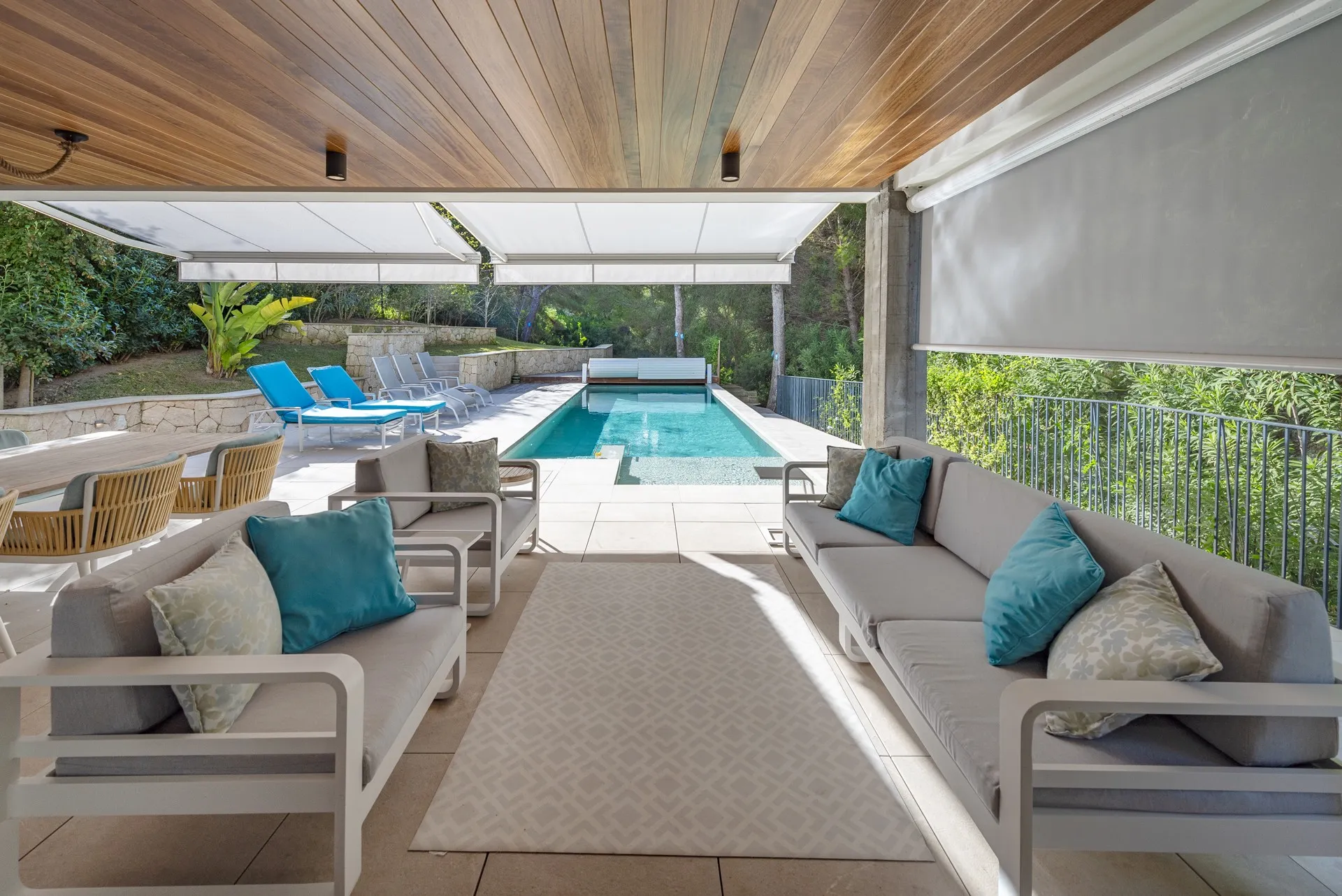 Fantastyczny, nowoczesny dom na plaży na Majorce-4