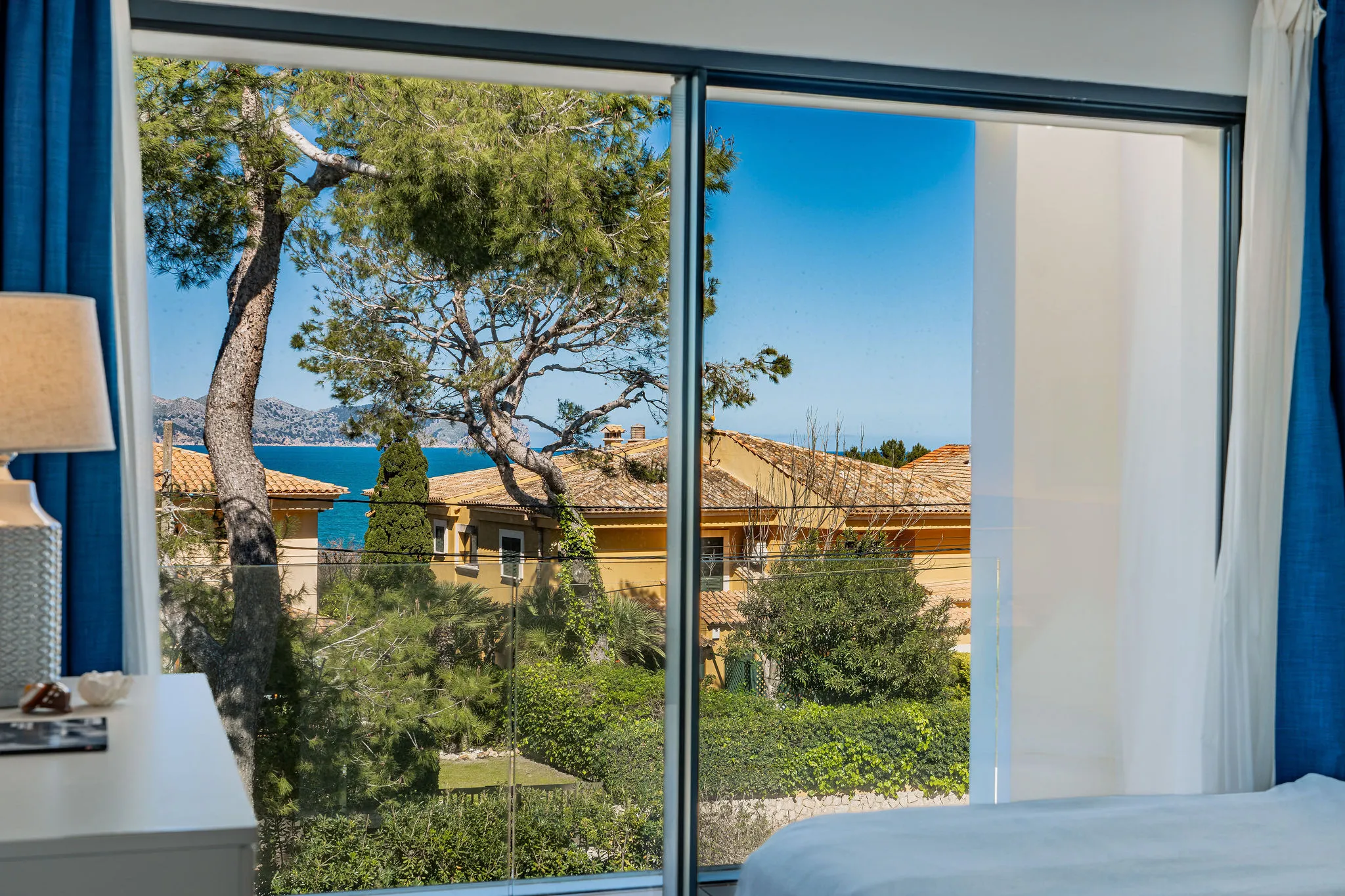 Excepcional vivienda ultramoderna de 4 dormitorios, a pocos pasos de una impresionante playa de arena-21