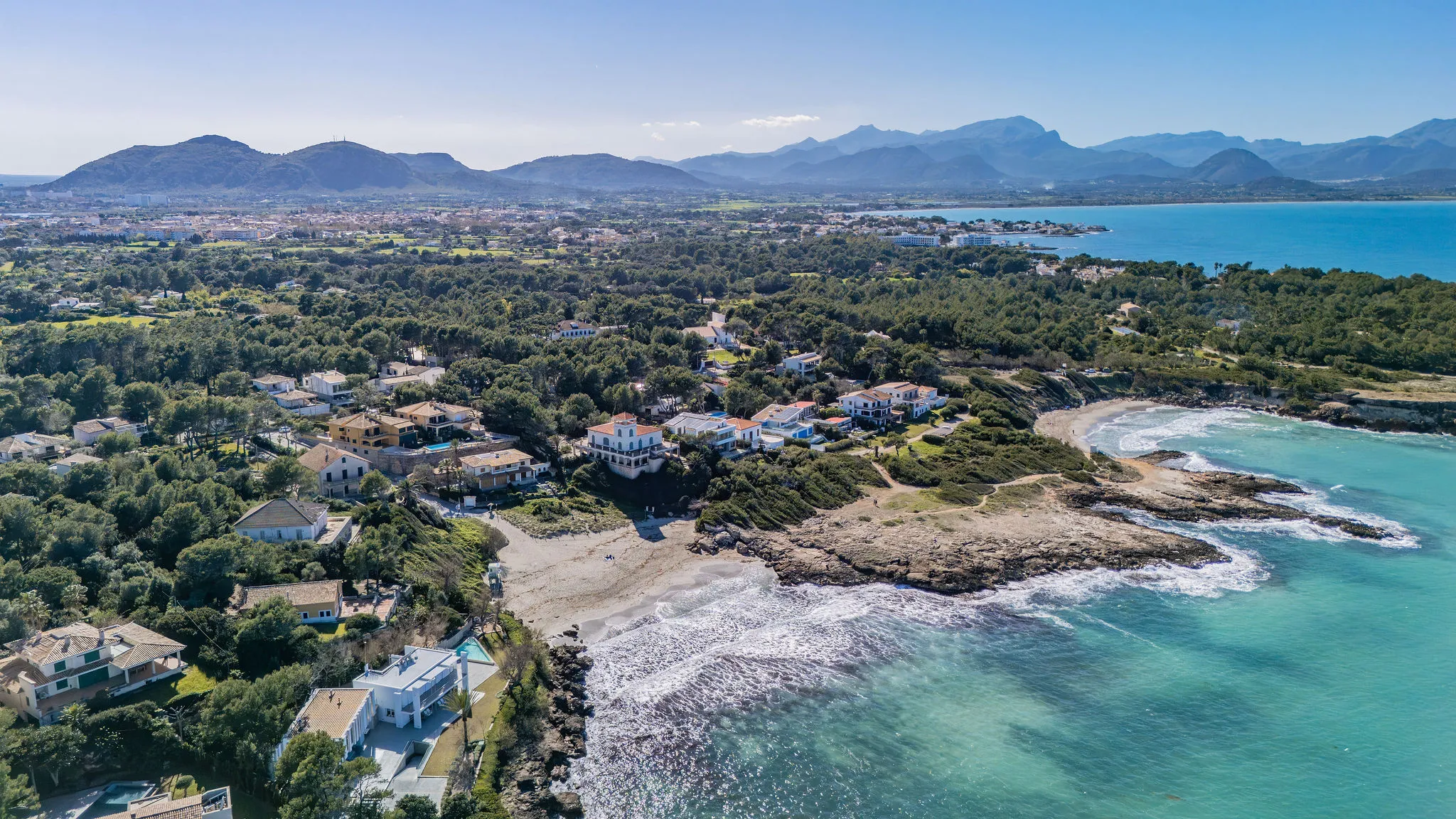 Excepcional vivienda ultramoderna de 4 dormitorios, a pocos pasos de una impresionante playa de arena-32