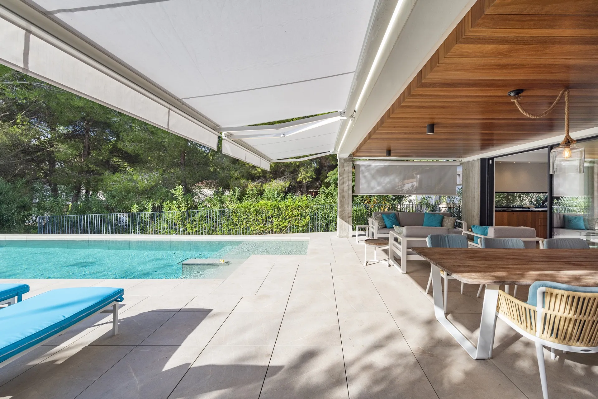 Fantastyczny, nowoczesny dom na plaży na Majorce-7