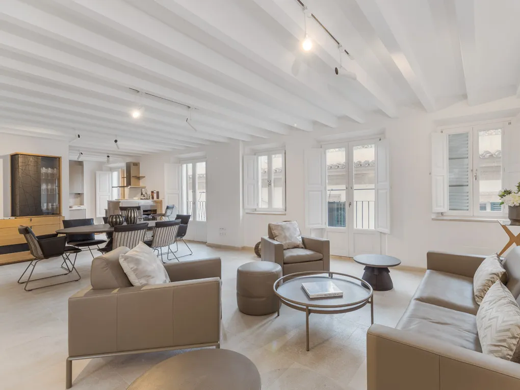 Luxe appartement met terras met zeezicht & parkeerplaats in Palma-1