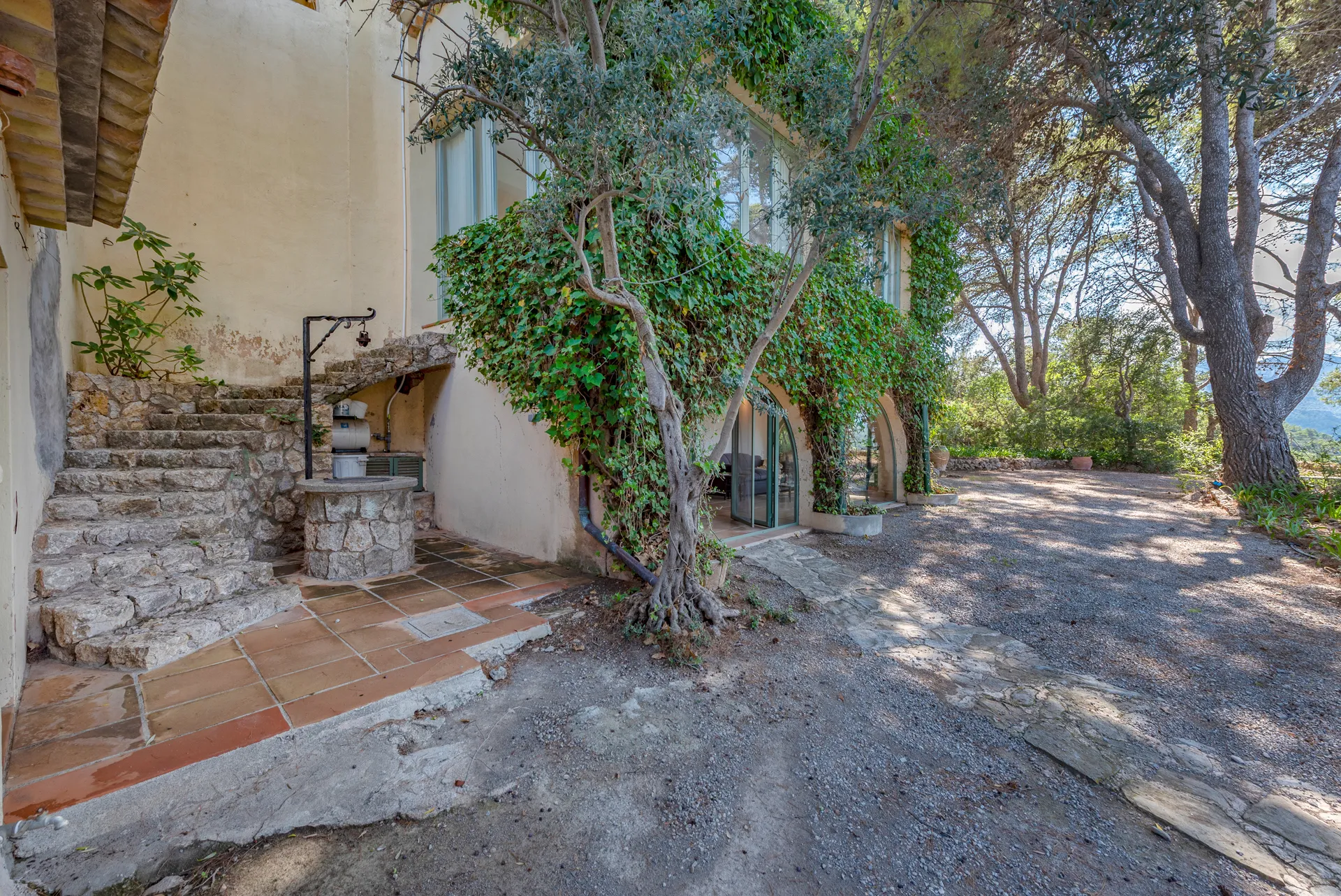 Encantadora casa en lo alto del Monte Calvario con vistas al mar y la montaña-25