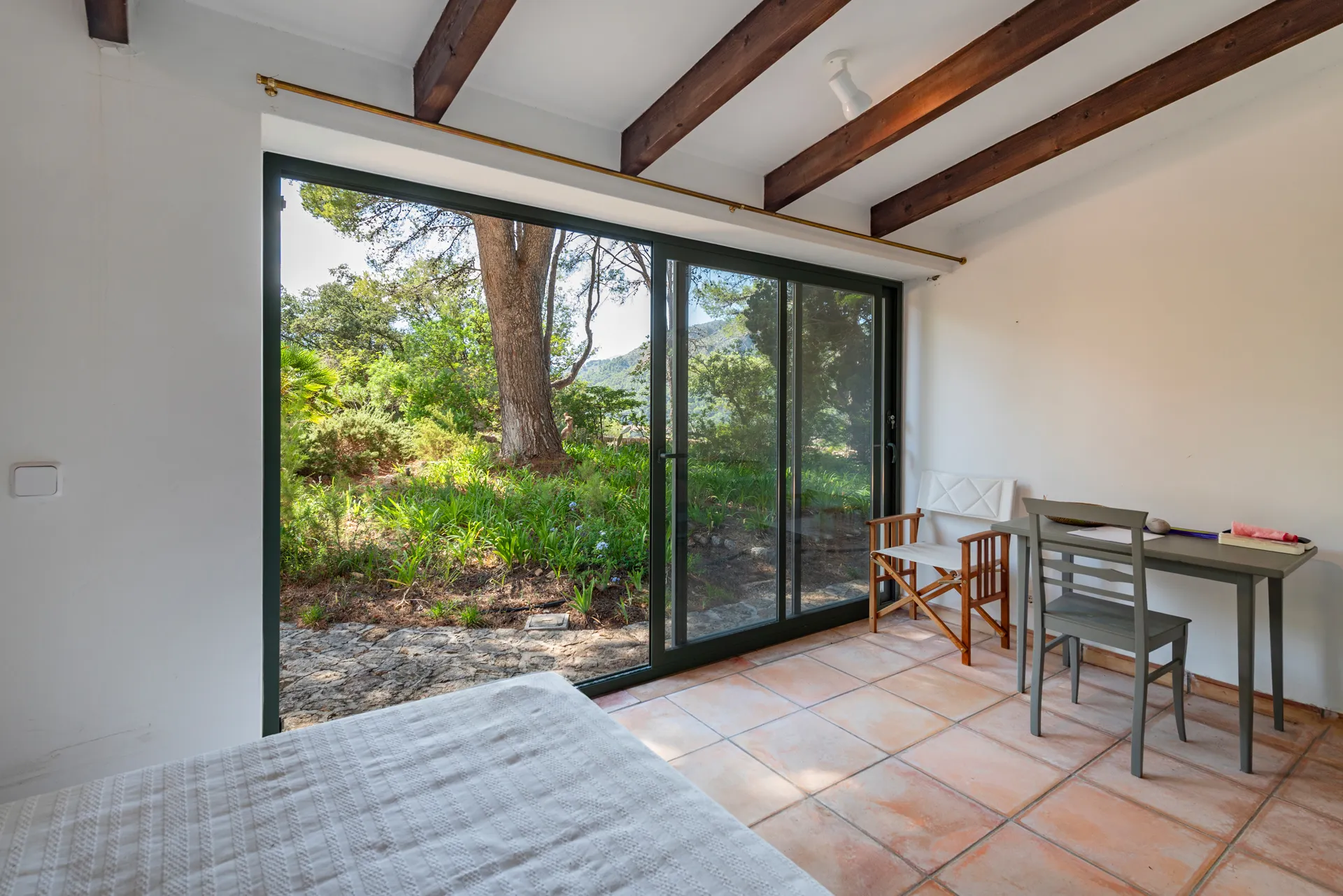 Encantadora casa en lo alto del Monte Calvario con vistas al mar y la montaña-19