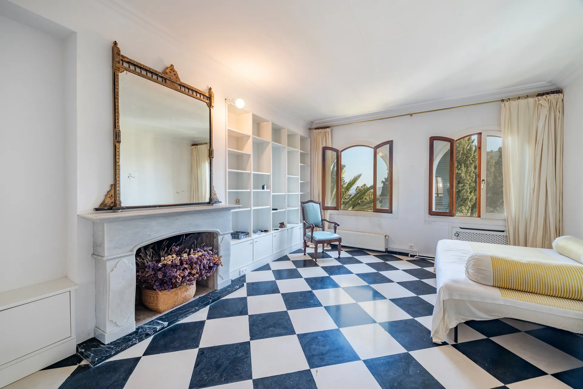 Encantadora casa en lo alto del Monte Calvario con vistas al mar y la montaña-22