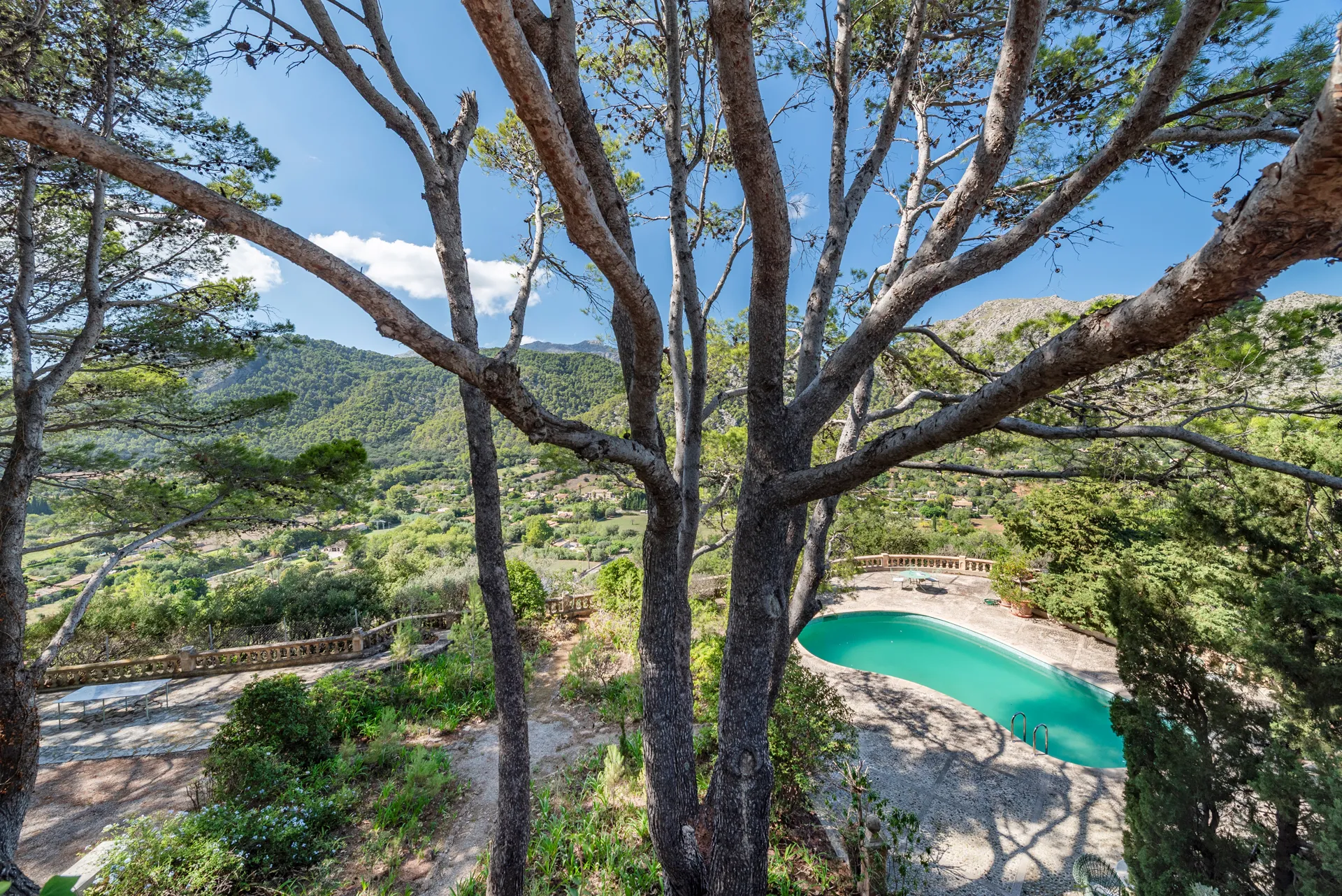 Encantadora casa en lo alto del Monte Calvario con vistas al mar y la montaña-18