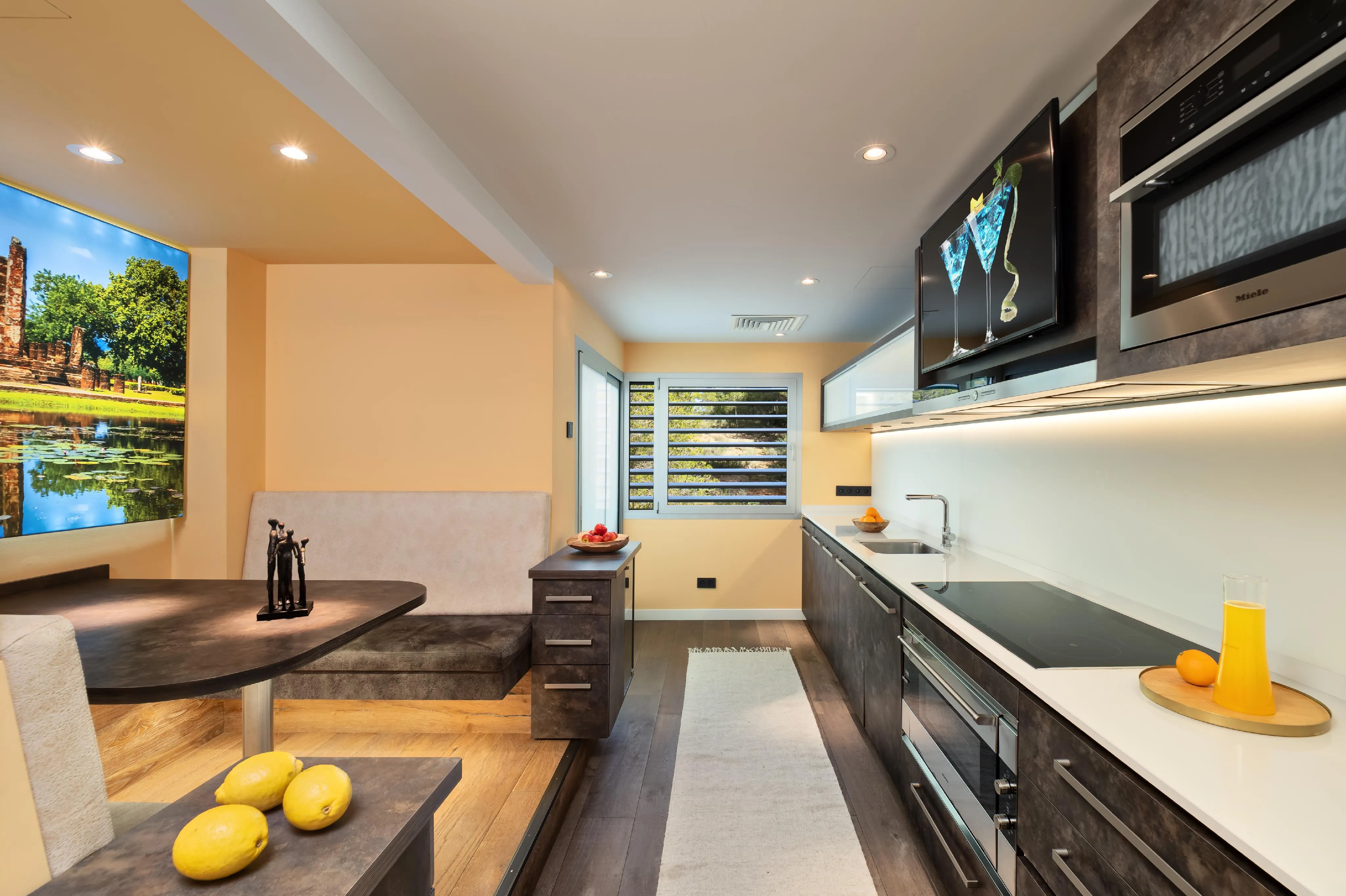 Exklusiv takvåning i eftertraktat bostadsområde vid golfbanan-9