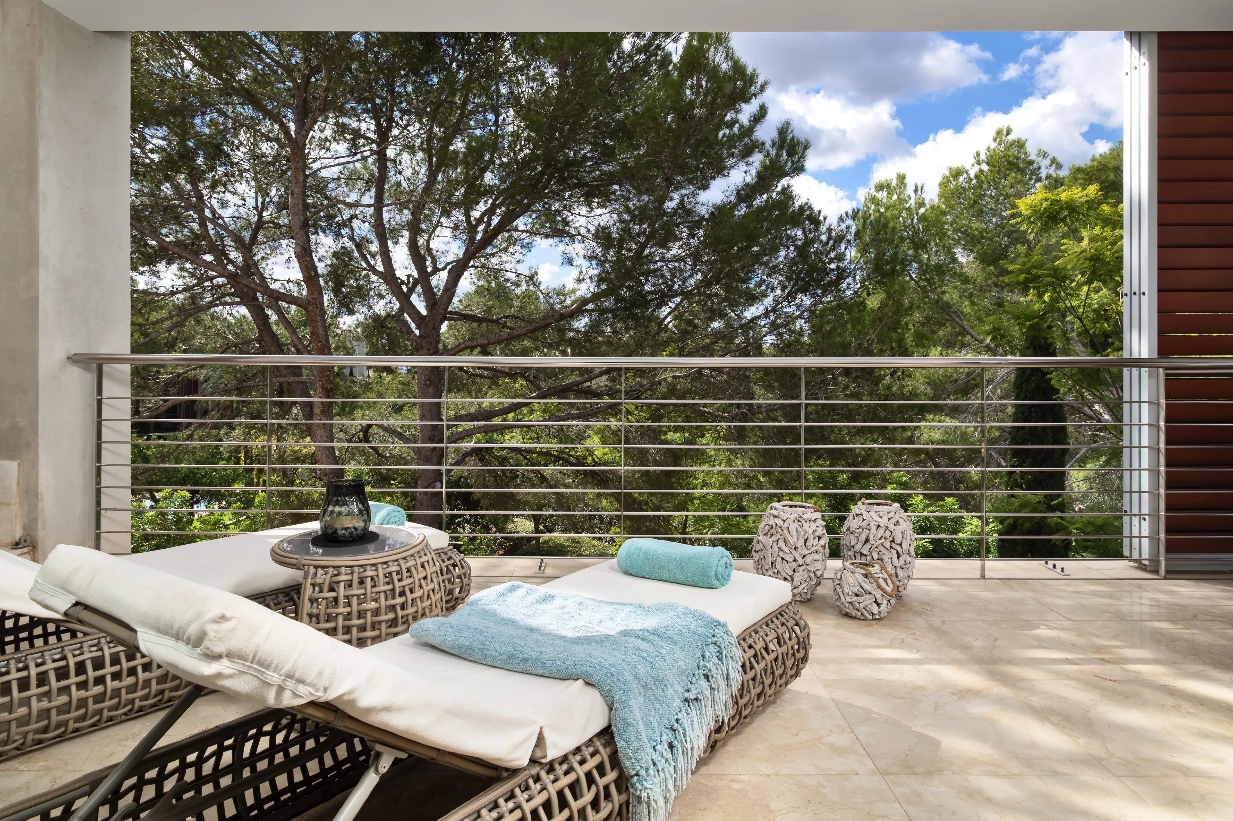 Exklusiv takvåning i eftertraktat bostadsområde vid golfbanan-11