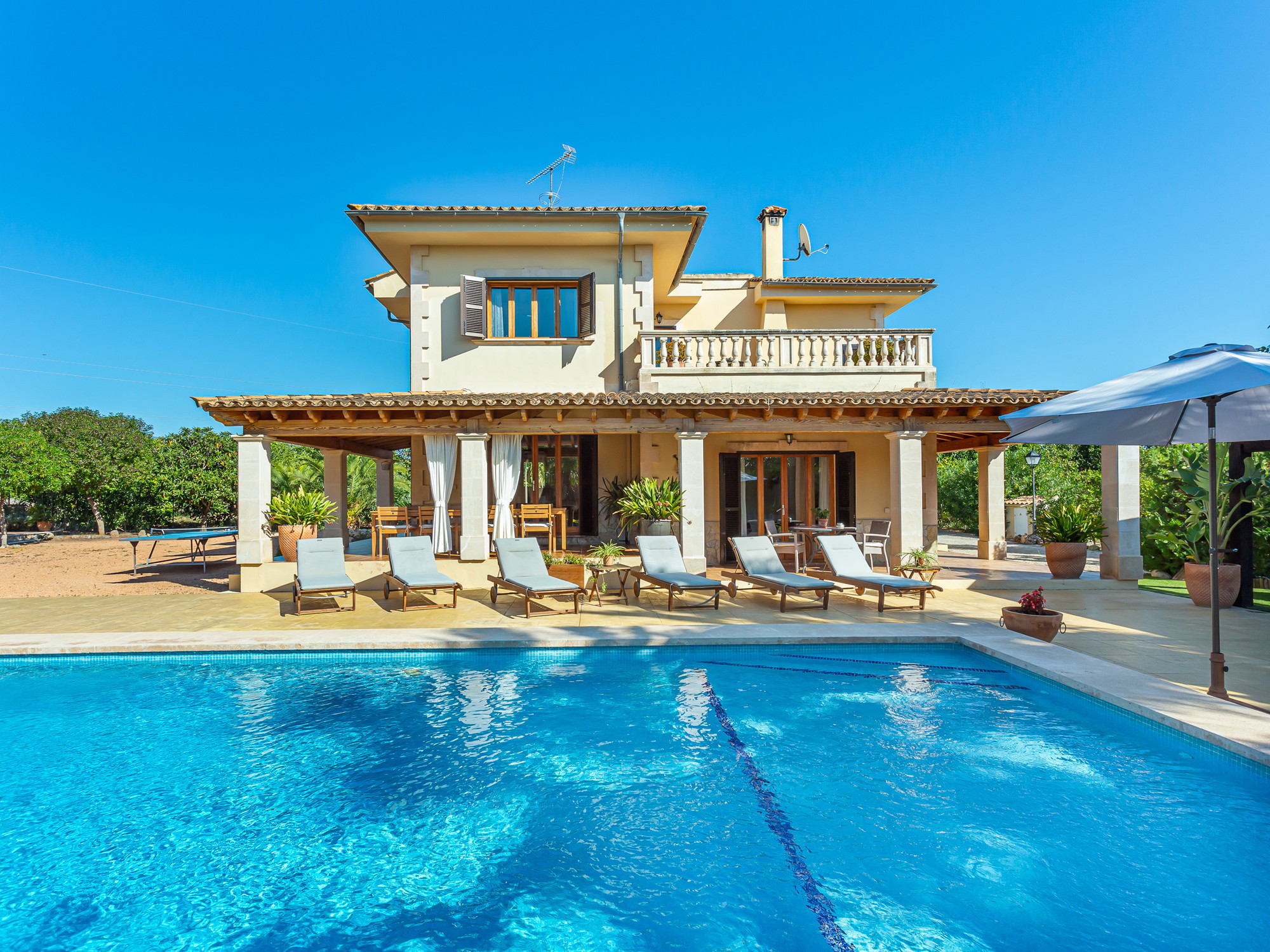 Country estate with avocado plantation and tourist rental license in Son Sardina