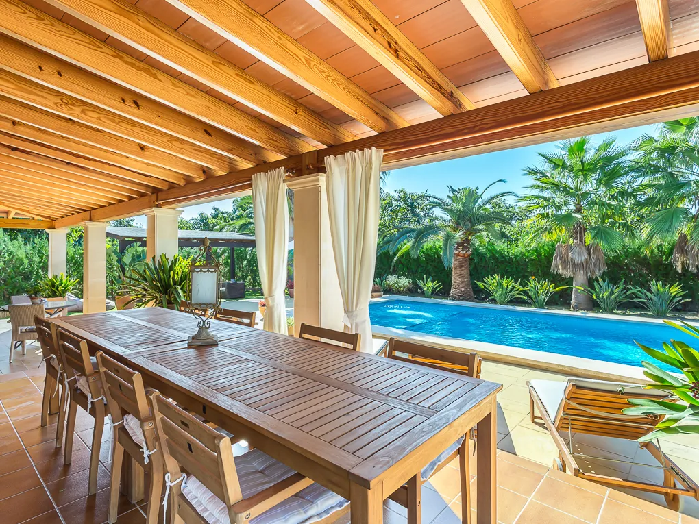 Schönes Landhaus mit Avocado-Farm-5