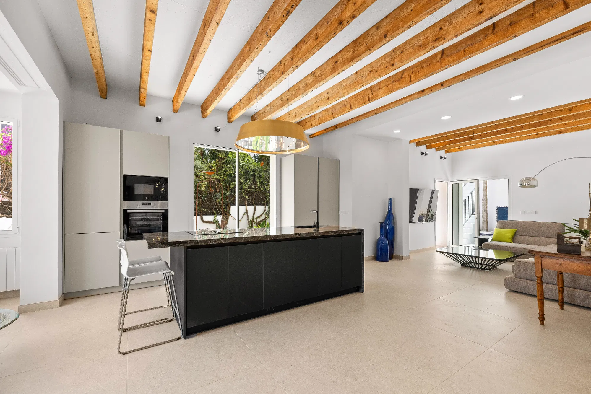 Beautifully renovated central house in Palma with Pool, Lush Garden & Cathedral Views-8