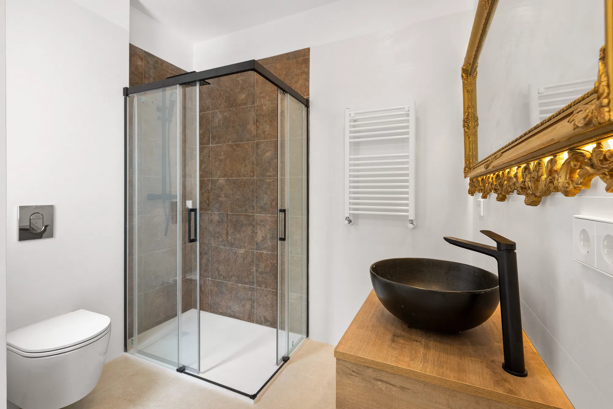 Beautifully renovated central house in Palma with Pool, Lush Garden & Cathedral Views-15