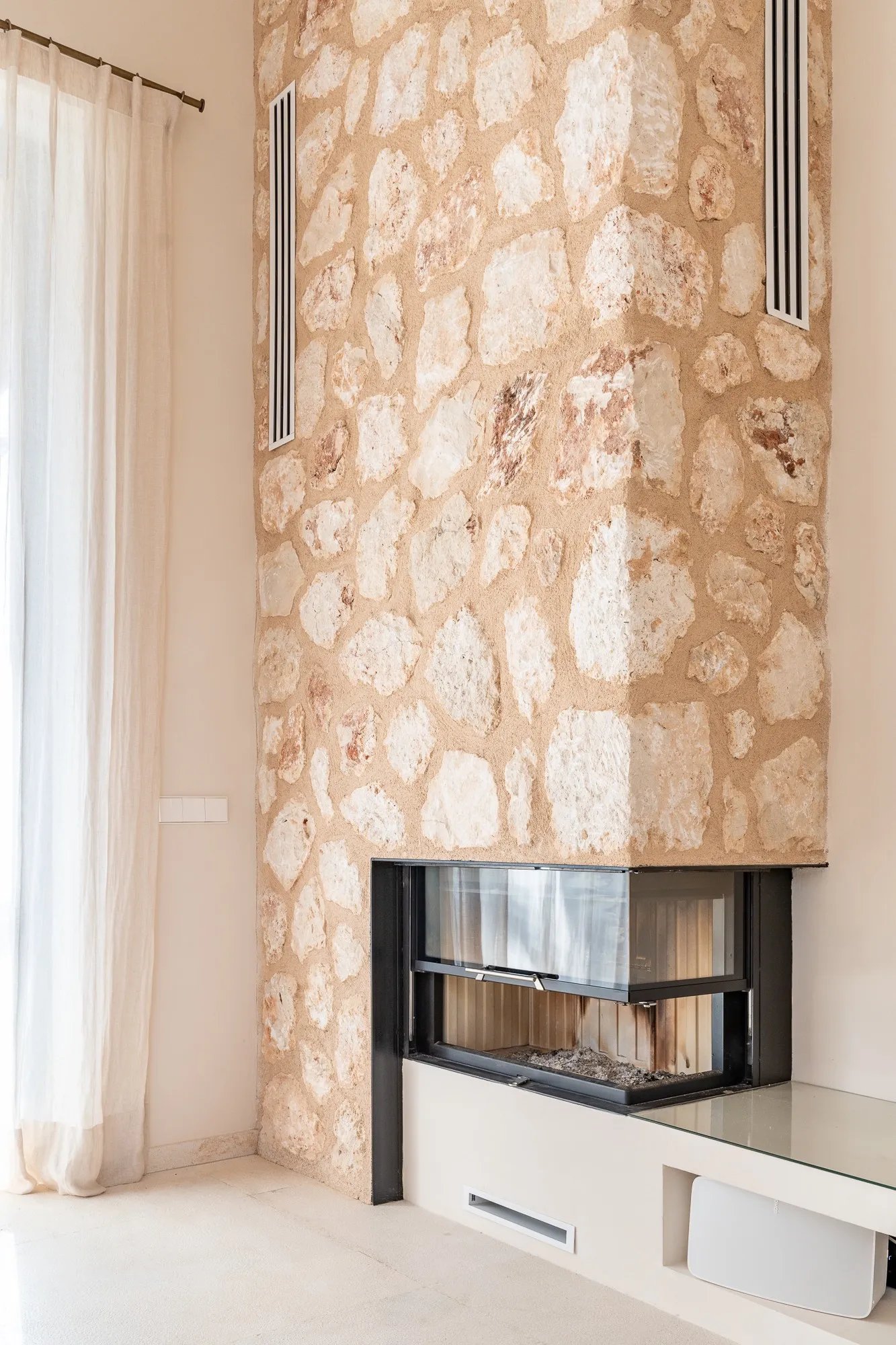 Unik ejendom med fantastisk udsigt-10