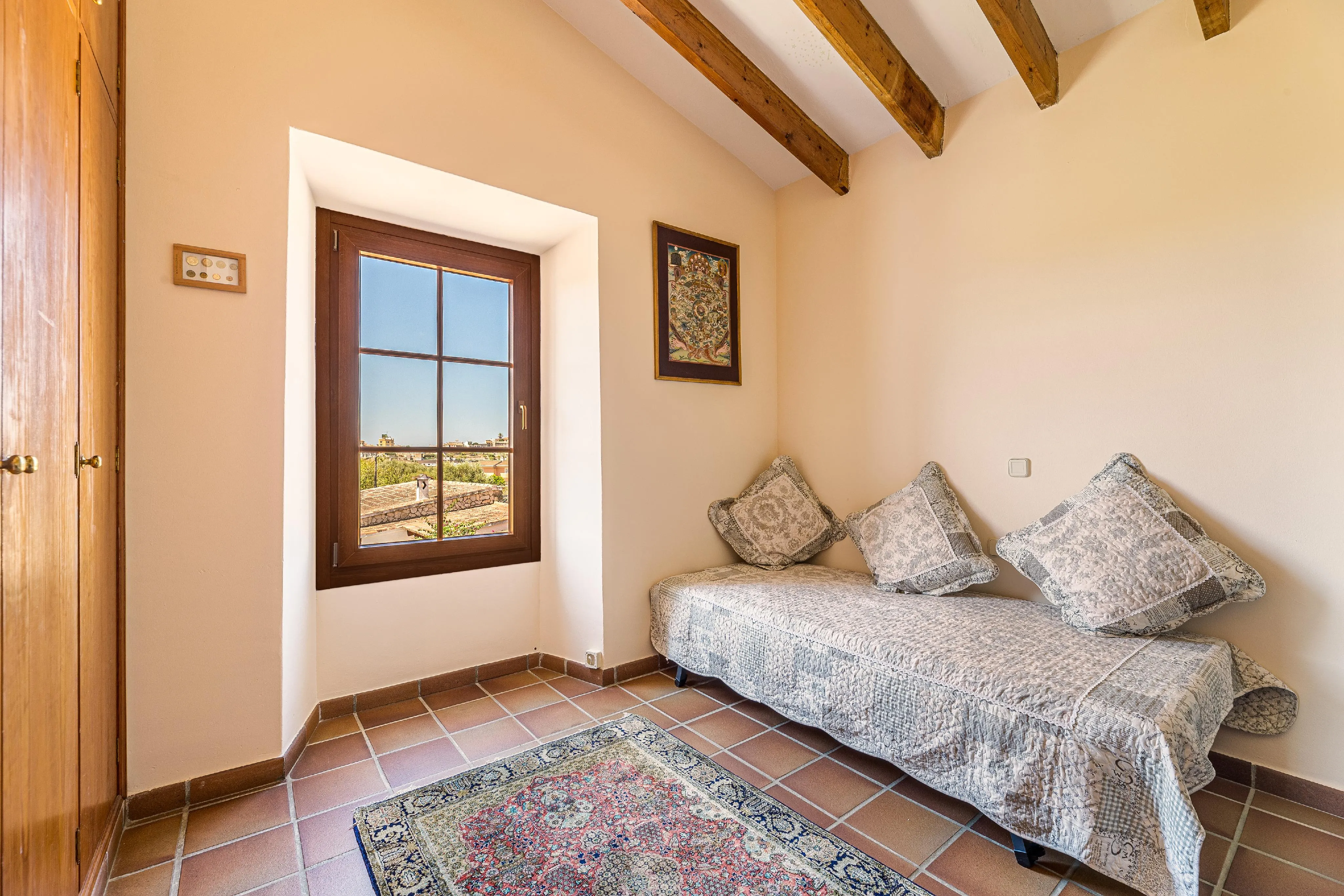 Landhus med pool tæt på Inca-13