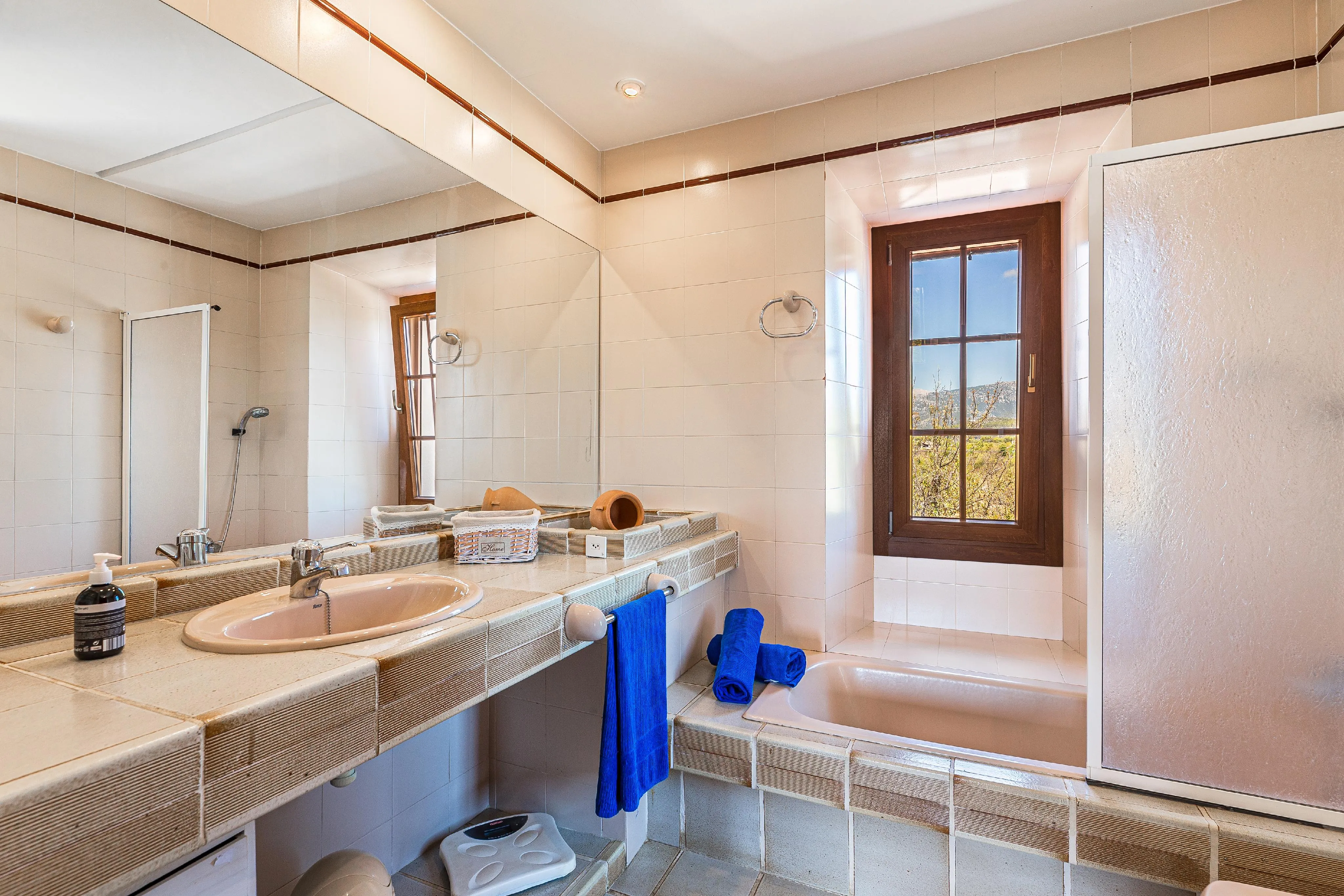 Landhuis met zwembad aan de rand van Inca-10