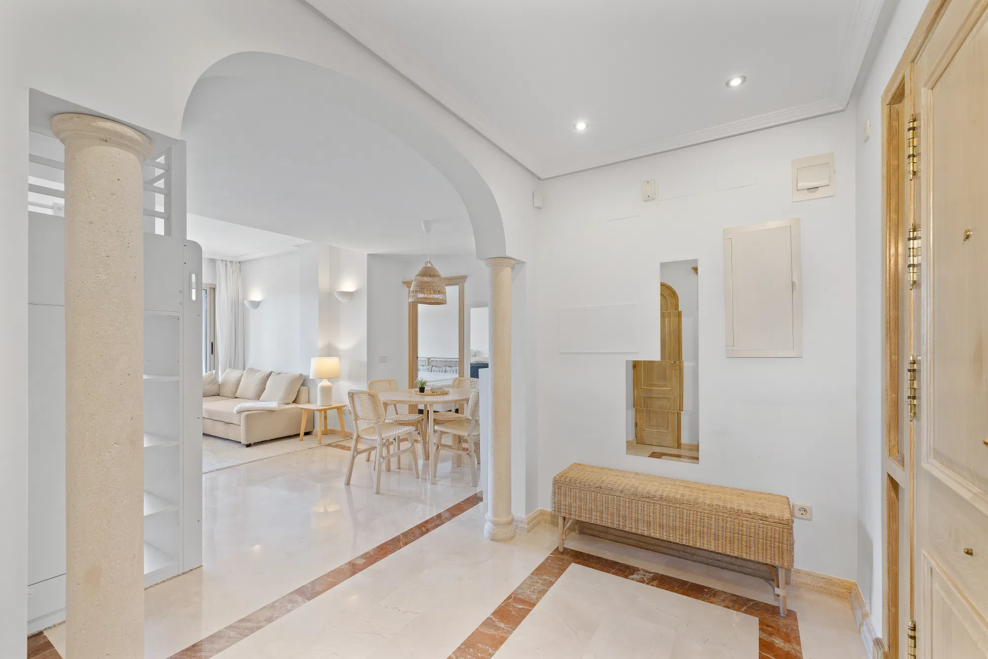 Sunny apartment in exclusive residential complex-6