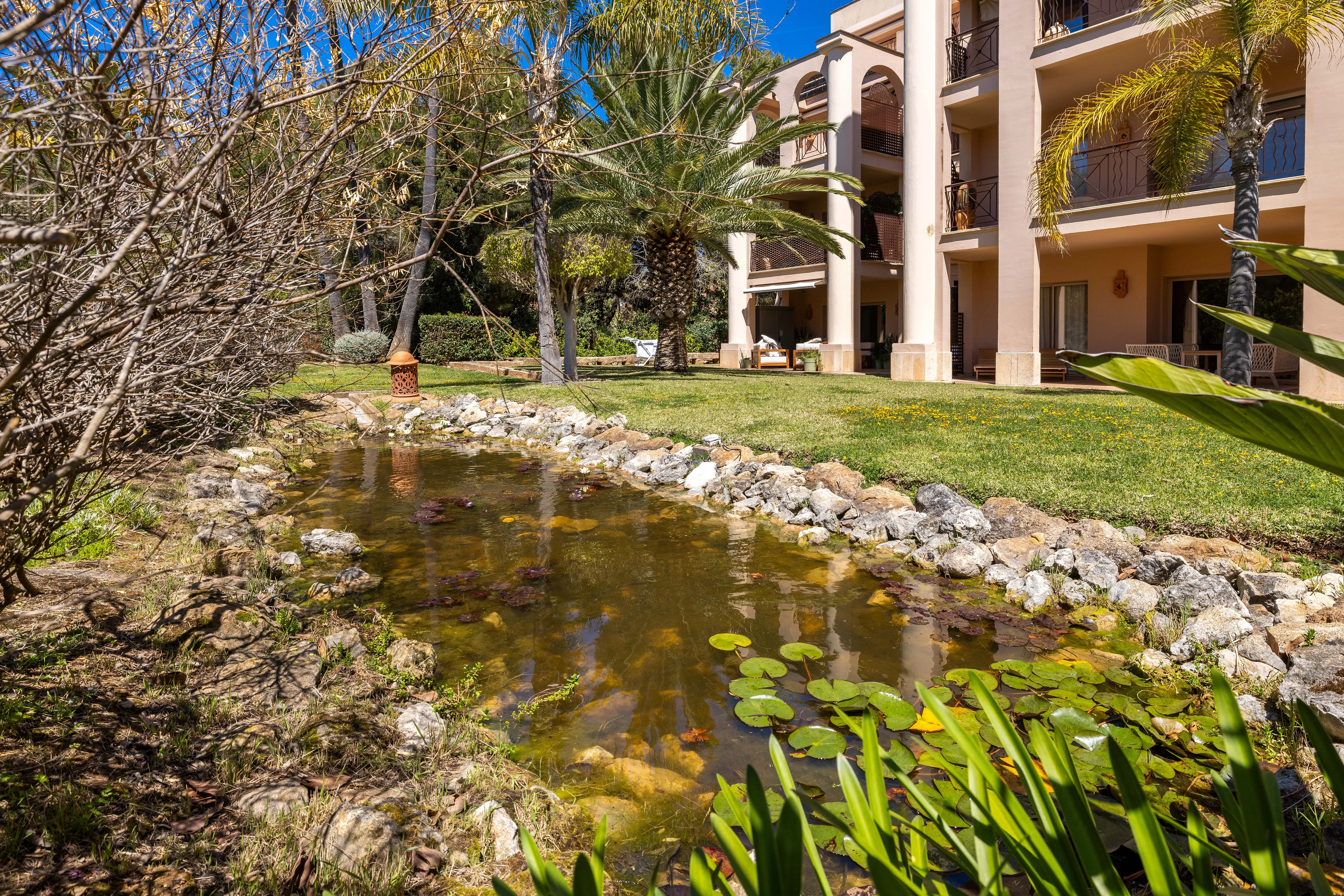 Vivienda soleada en urbanización exclusiva-18