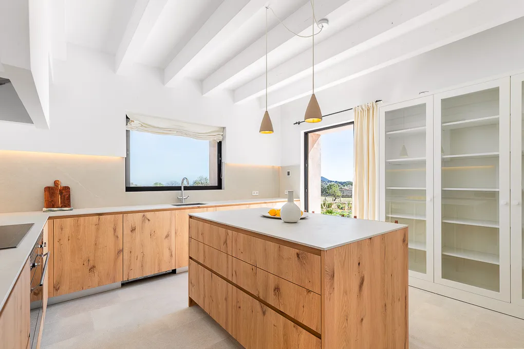 Finca de luxe de nova construcció amb vista a Selva-9